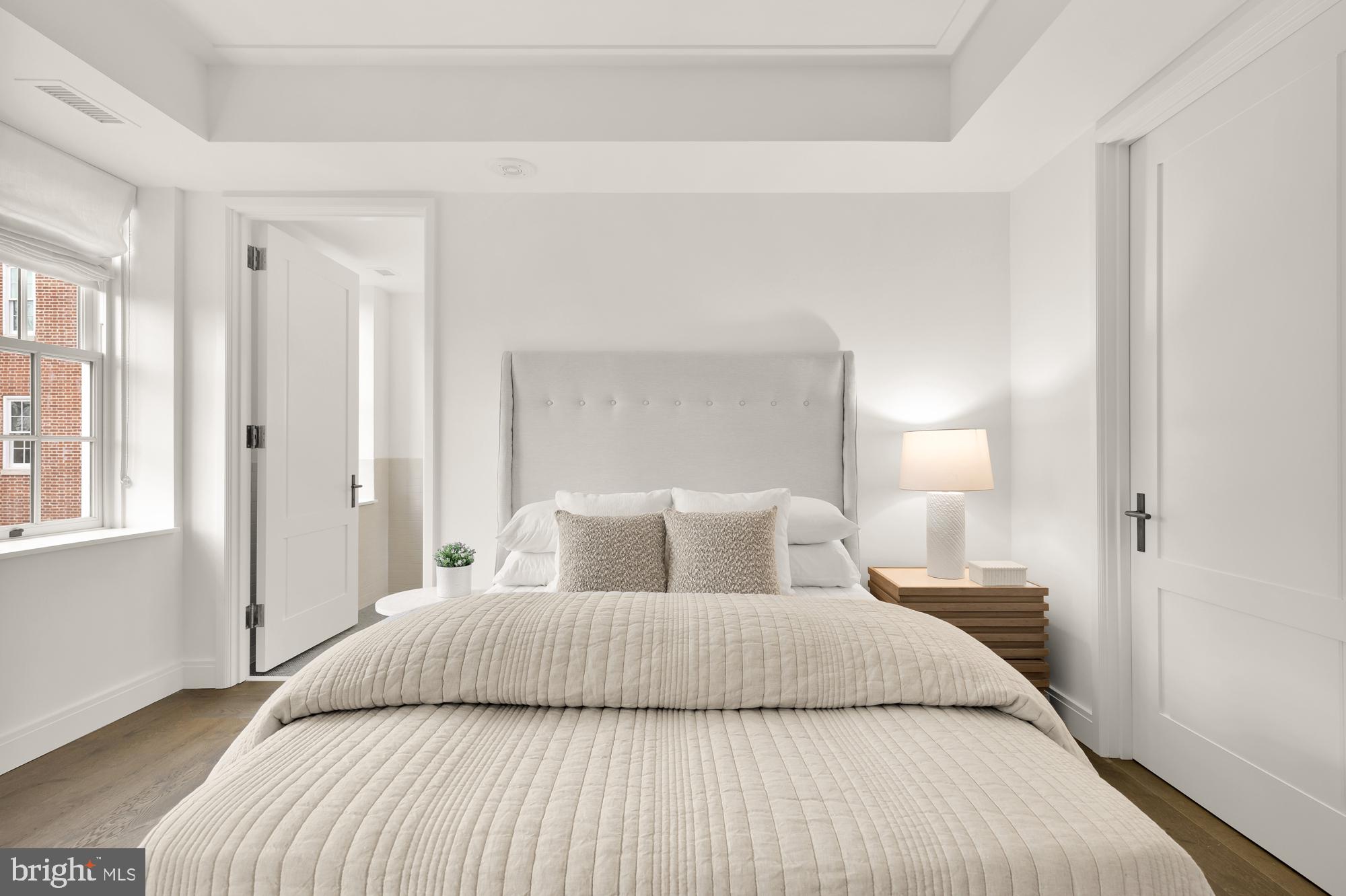 WOODLEY PARK - Residential