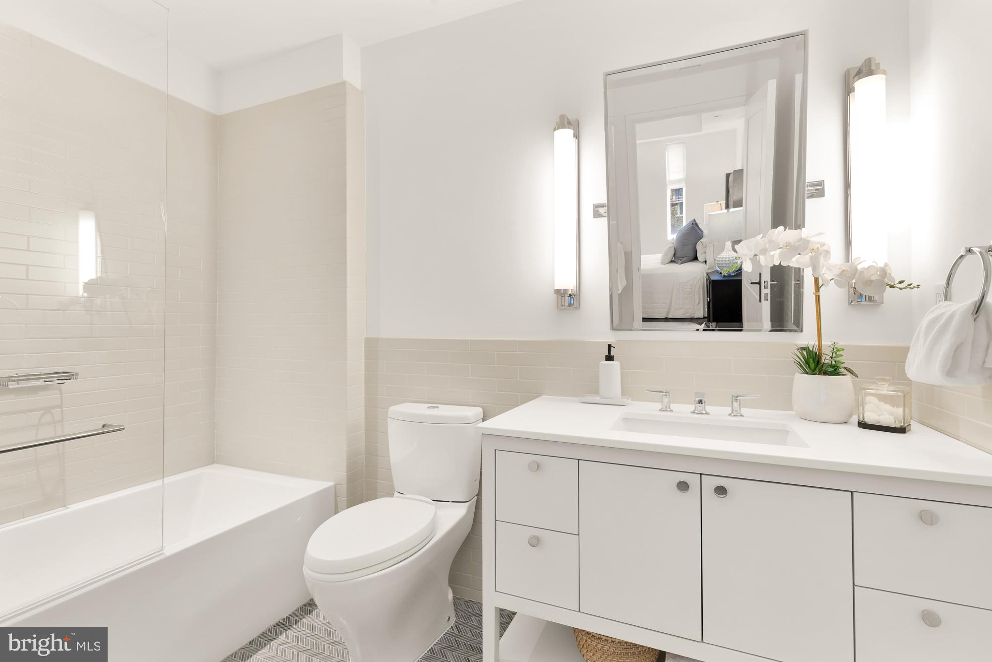 WOODLEY PARK - Residential