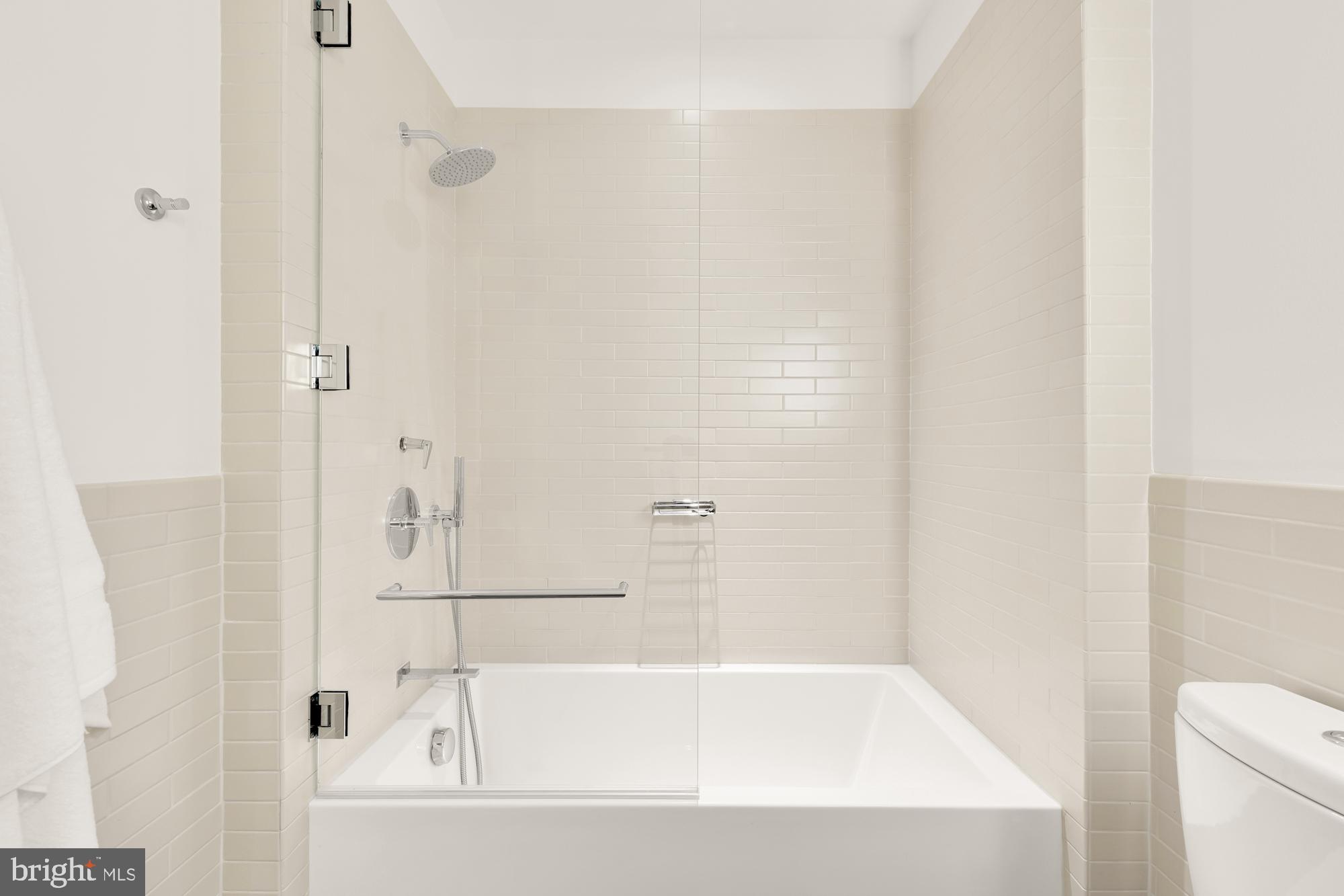 WOODLEY PARK - Residential