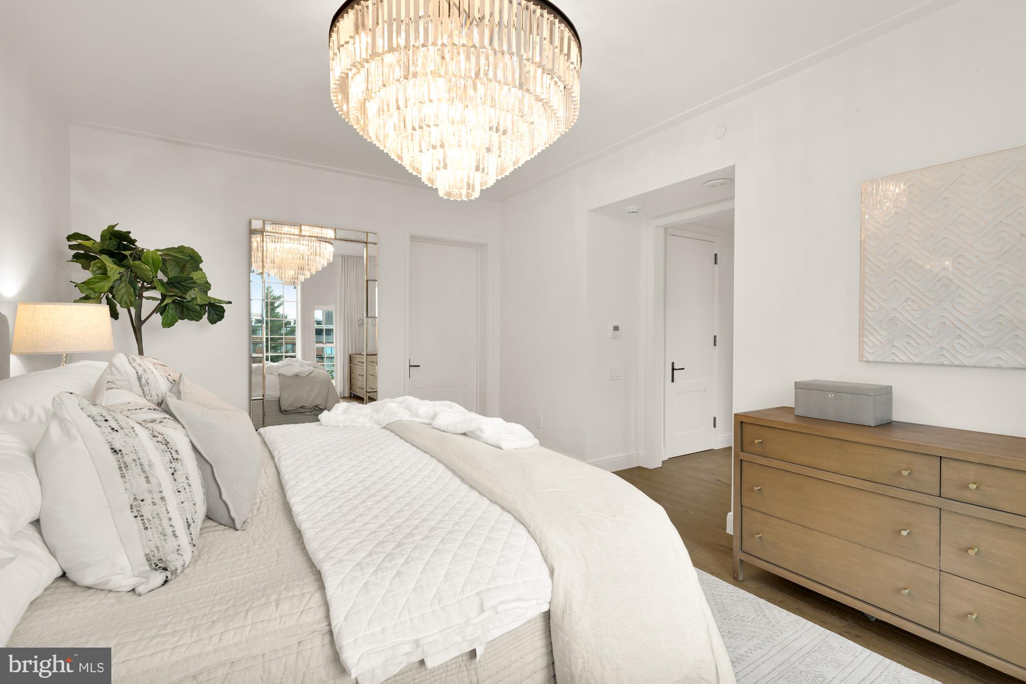 WOODLEY PARK - Residential