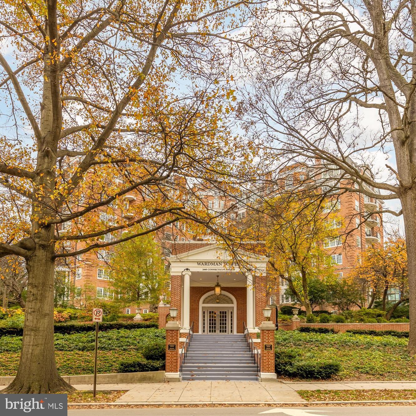 WOODLEY PARK - Residential