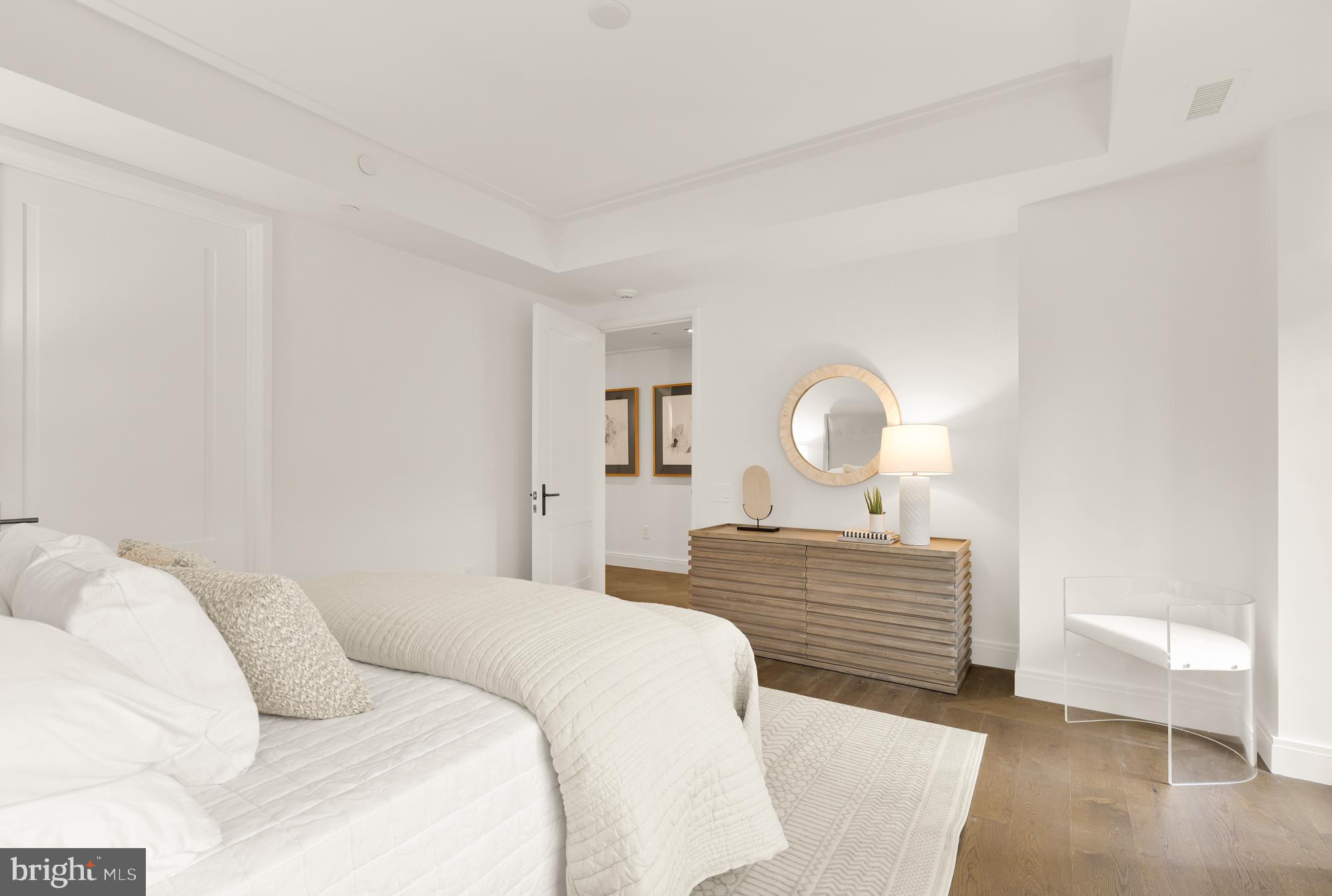 WOODLEY PARK - Residential