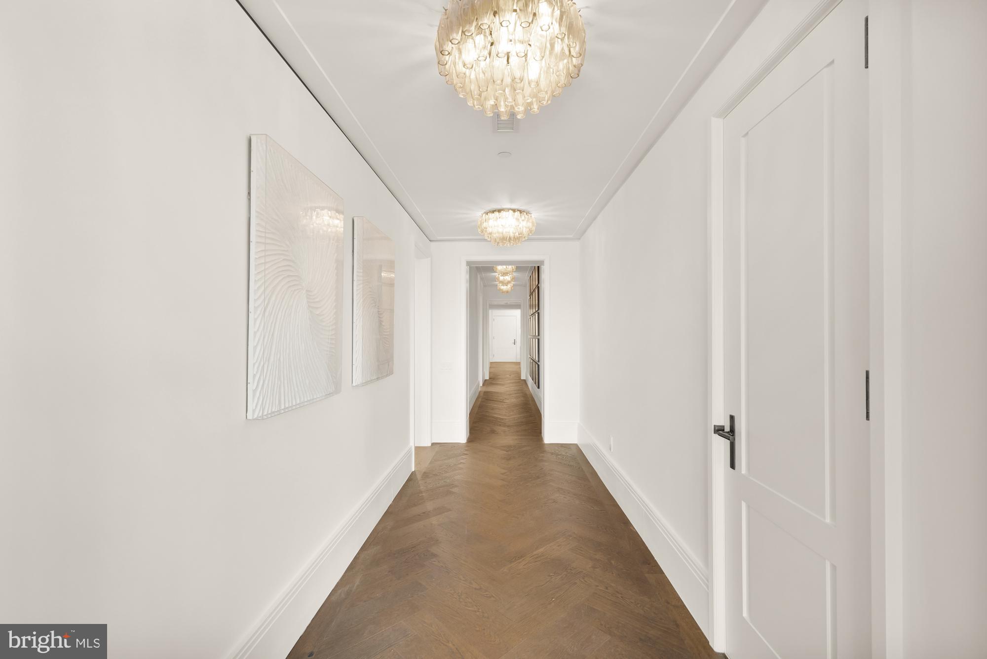 WOODLEY PARK - Residential