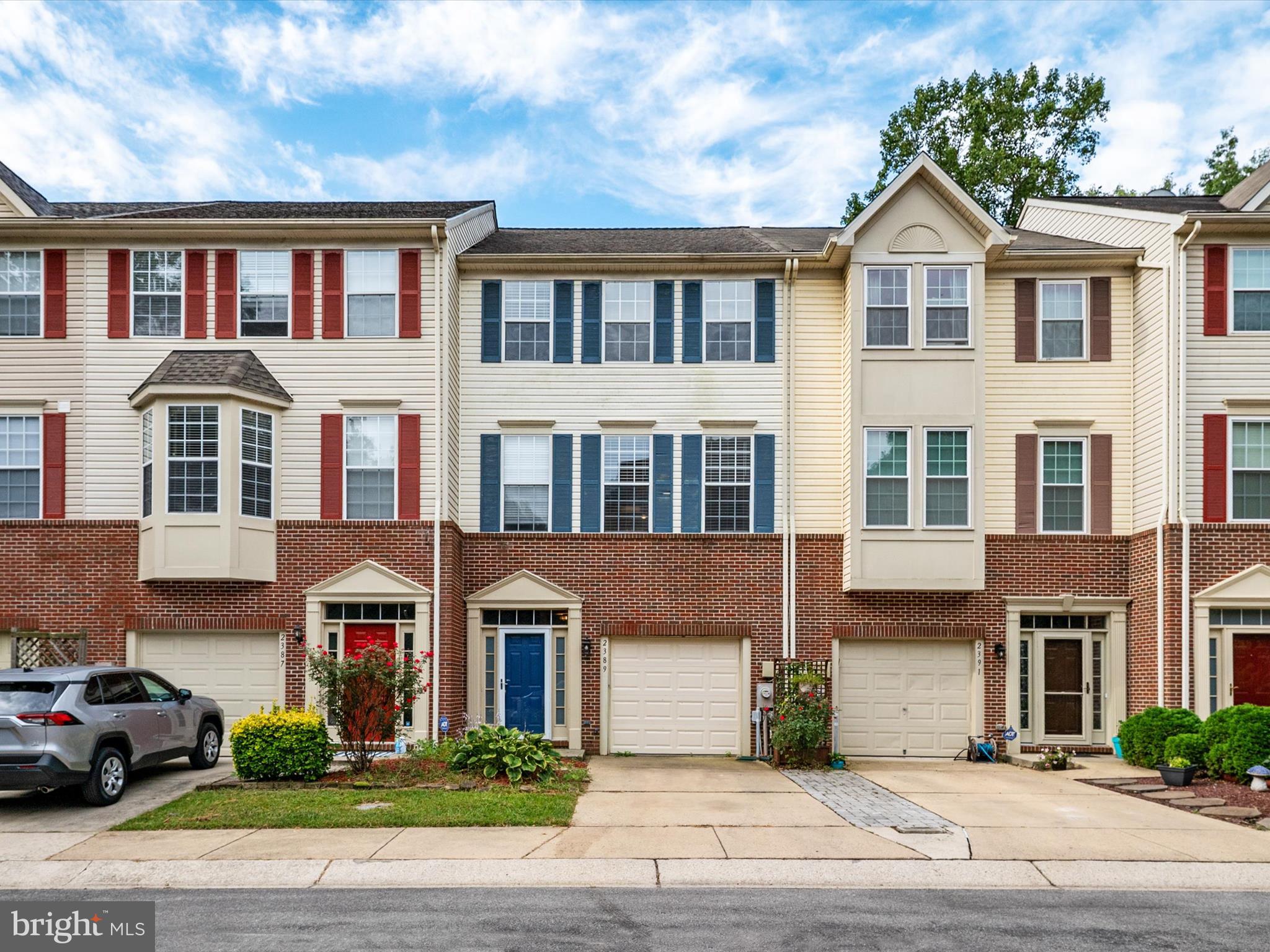2389 SANDY WALK WAY