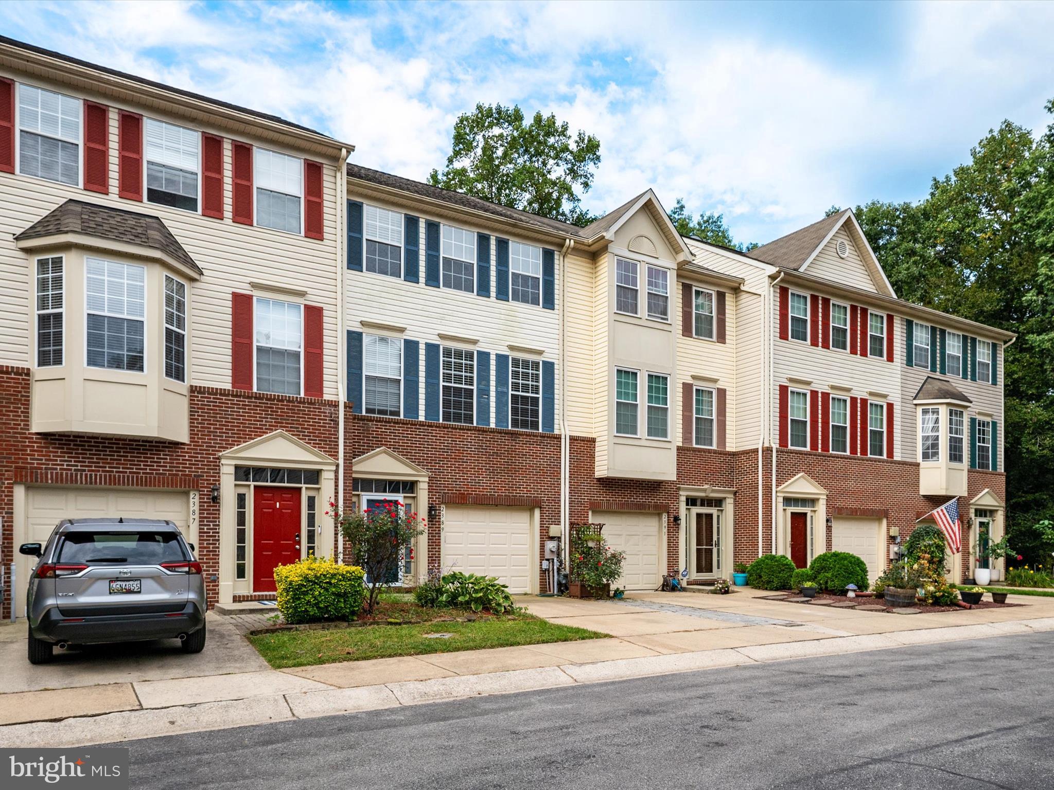 2389 SANDY WALK WAY