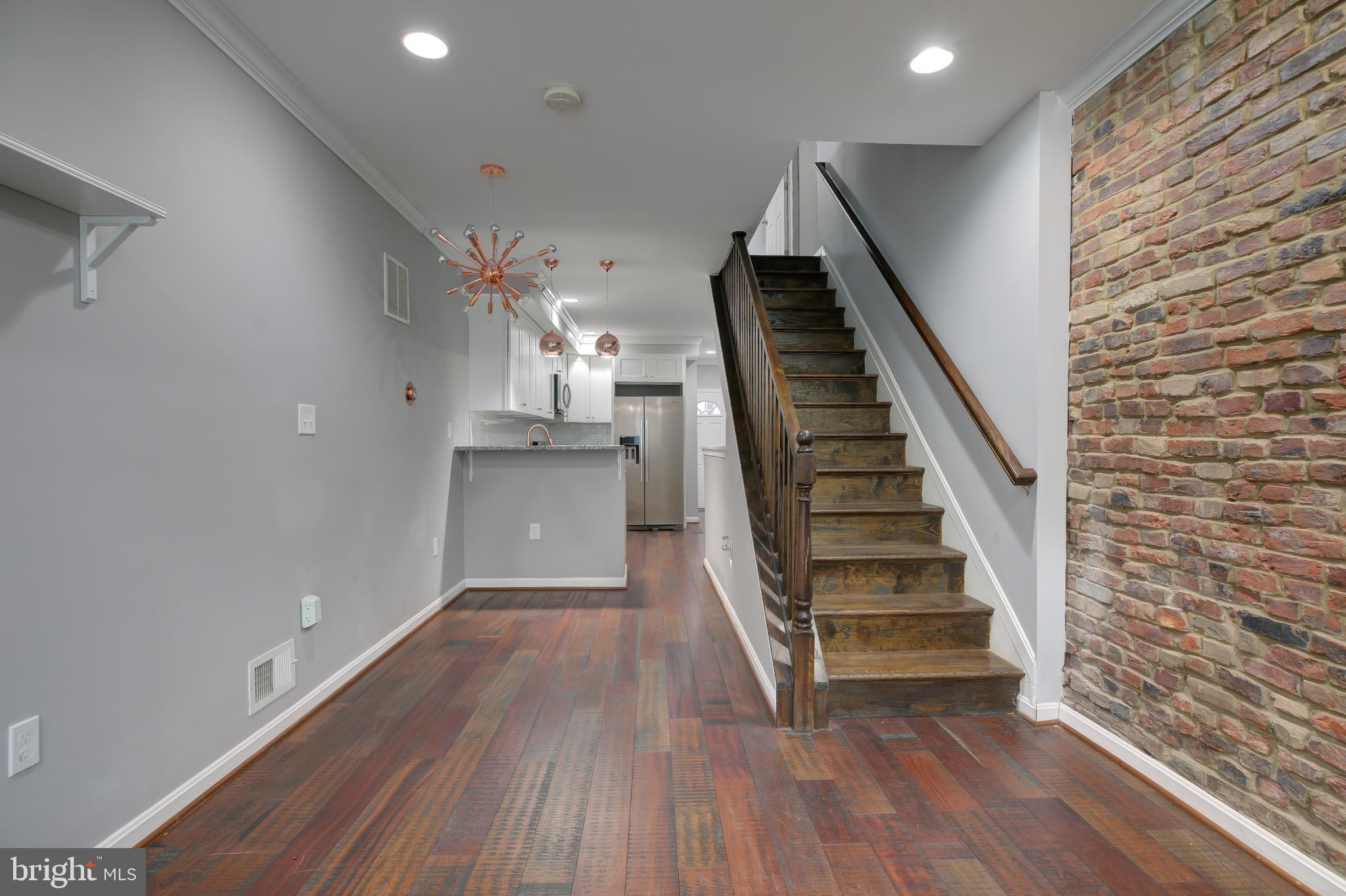 16 N BRADFORD STREET