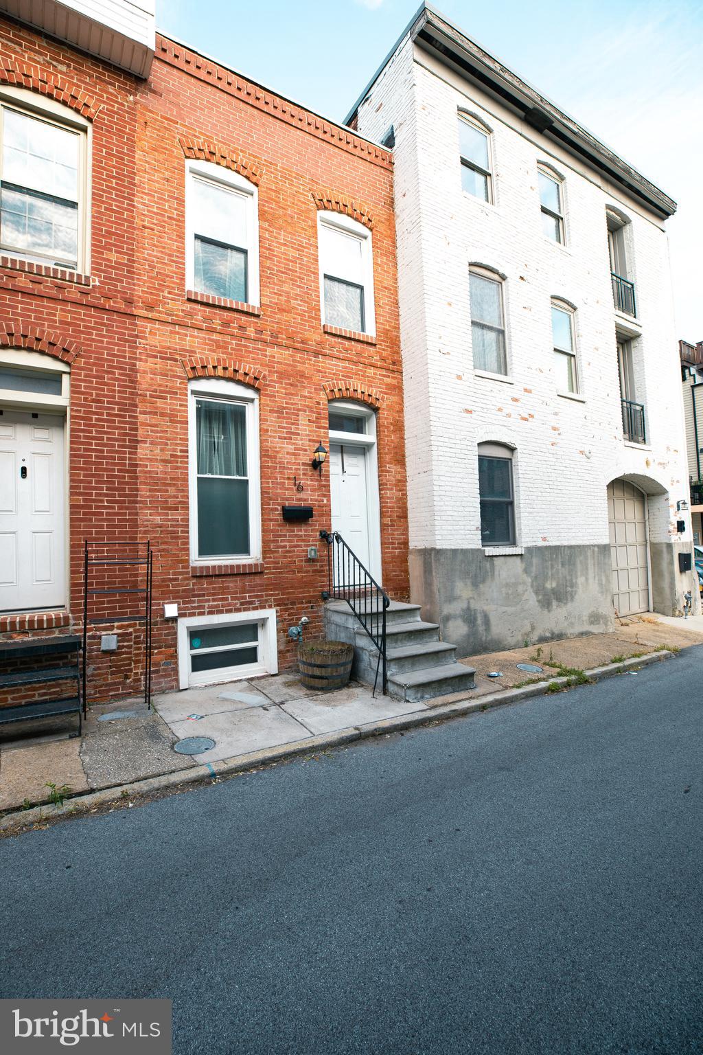 16 N BRADFORD STREET