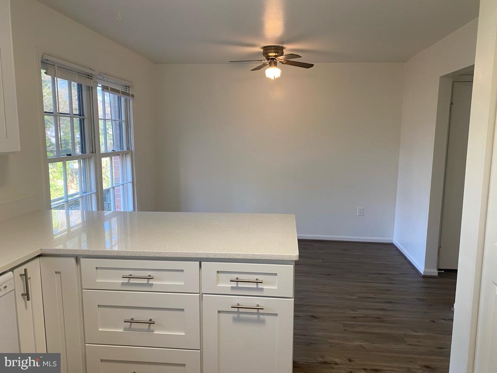 SARATOGA TOWNHOUSES - Residential Lease