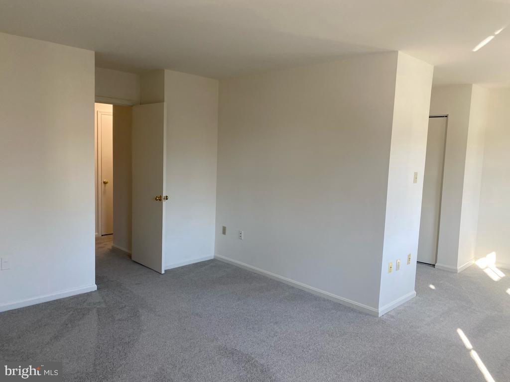 SARATOGA TOWNHOUSES - Residential Lease