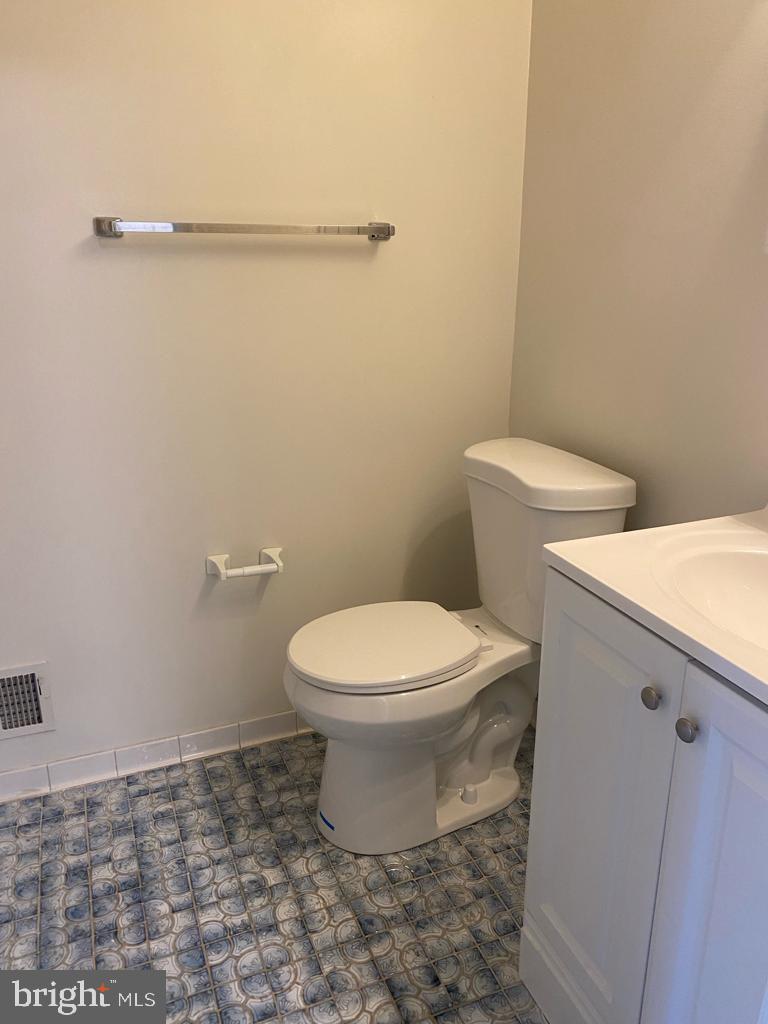 SARATOGA TOWNHOUSES - Residential Lease