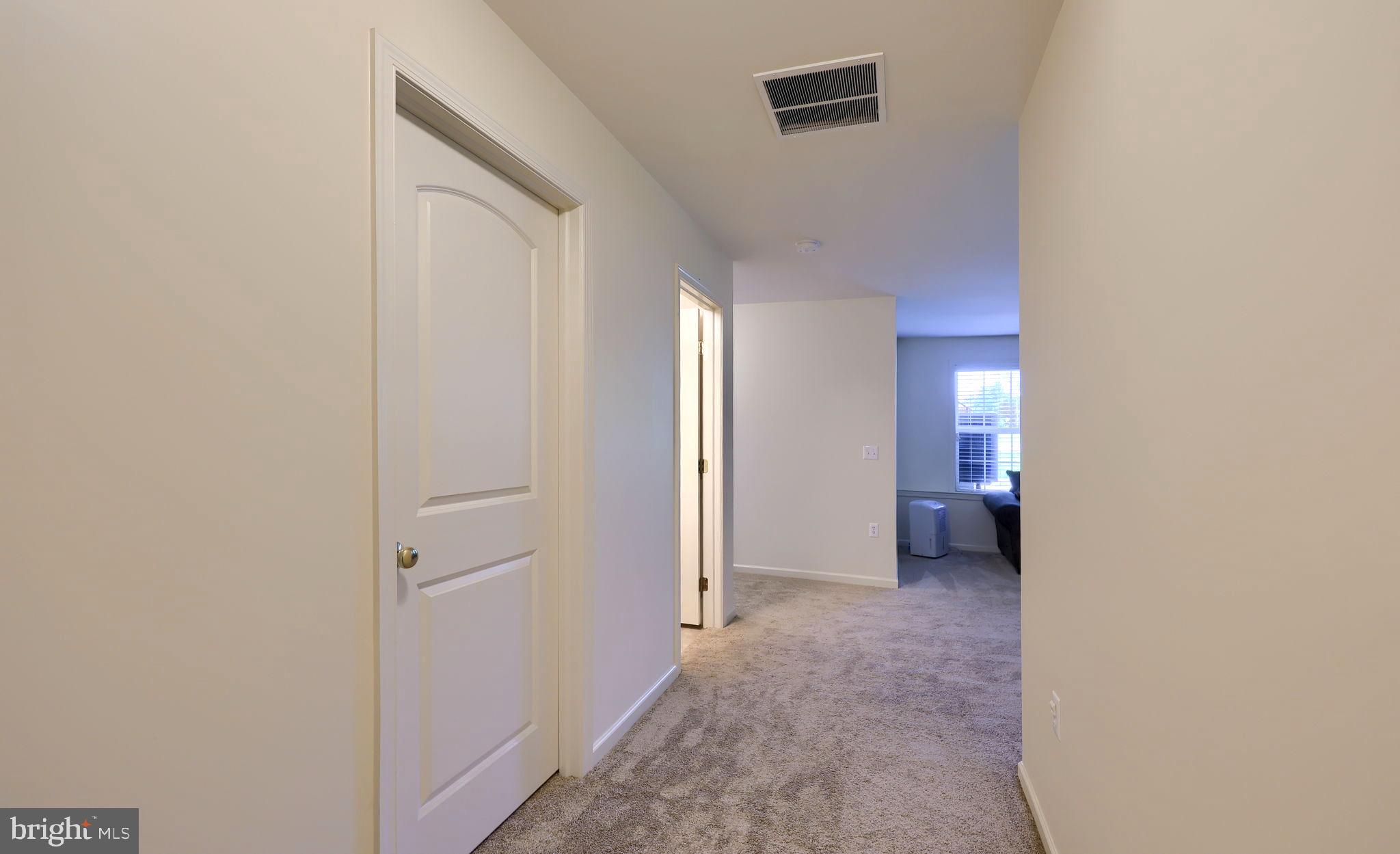 RICHMOND SQUARE - Residential