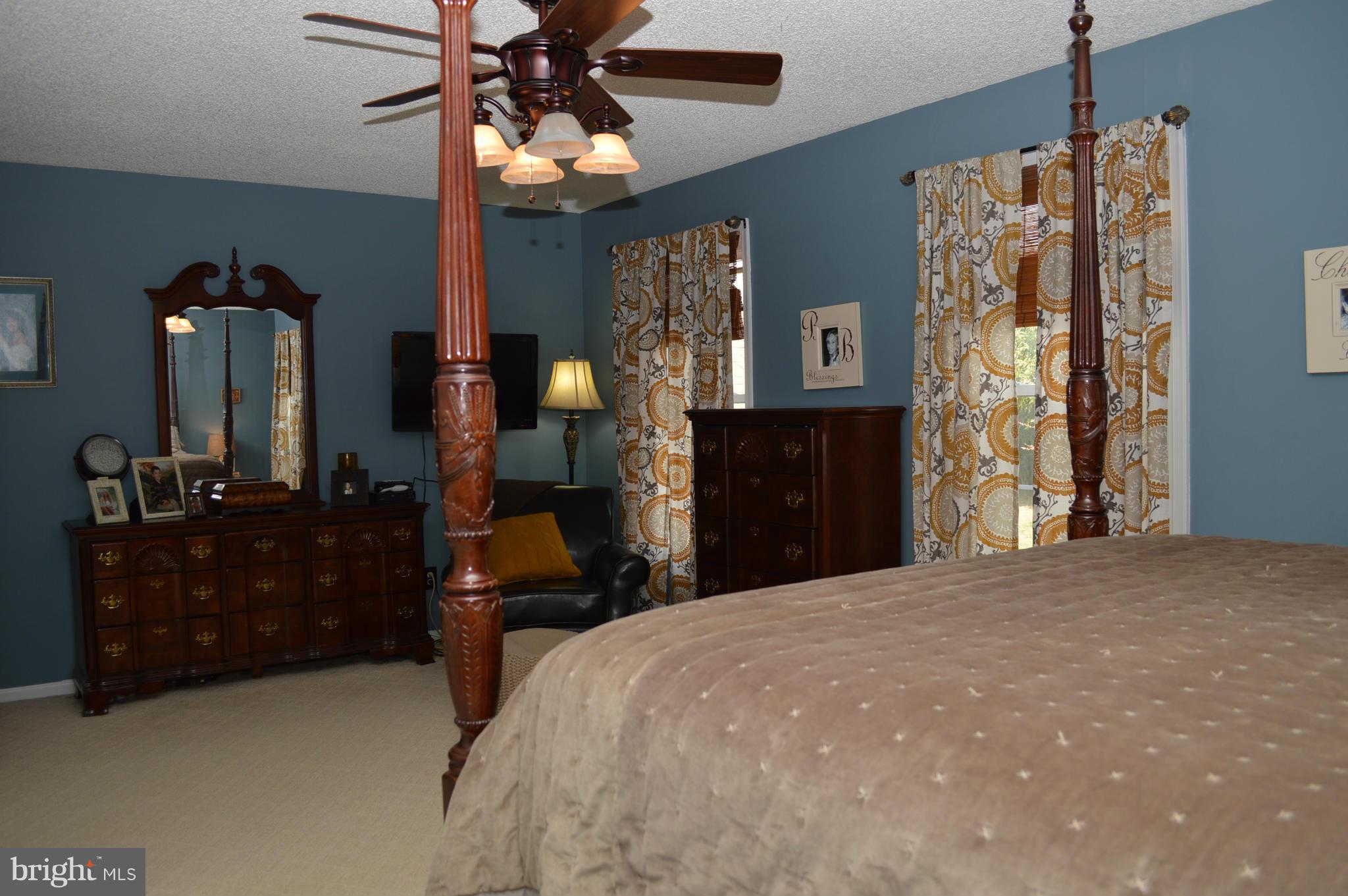 HUNT RIDGE - Residential