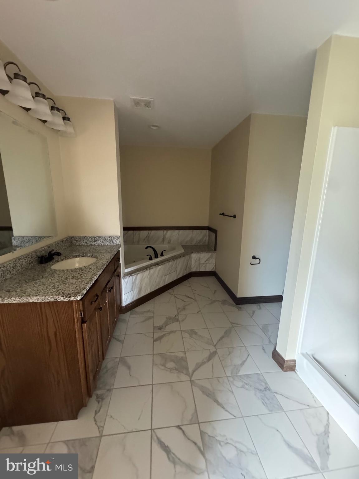 KESWICK HEIGHTS - Residential