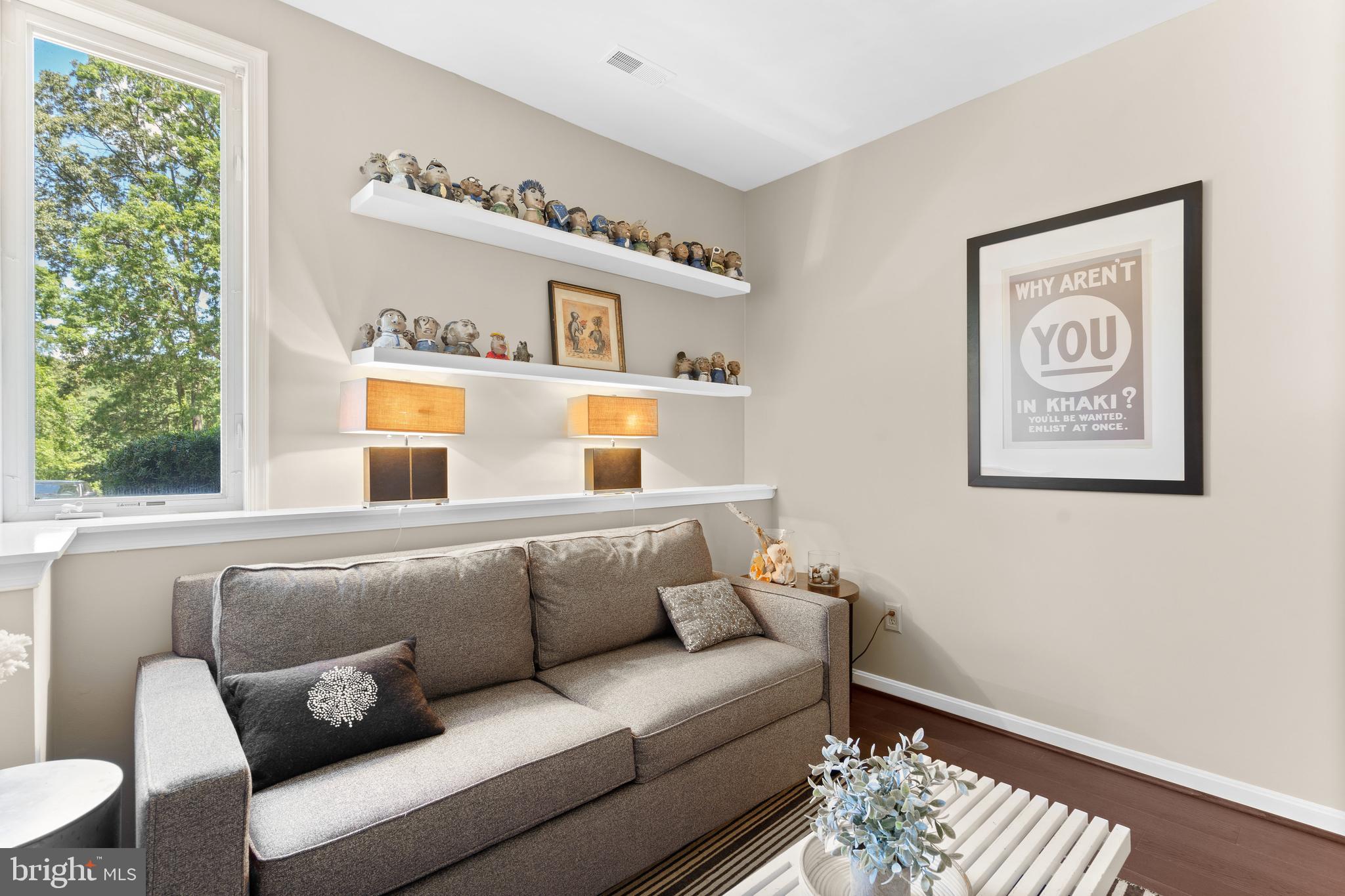 FAIRWAYS BAY HILLS CONDOMINIUMS - Residential