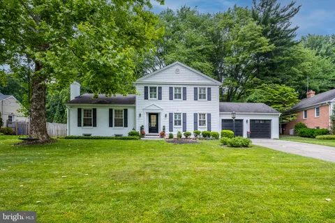 6729 Newbold Drive, Bethesda, MD MLS: MDMC2175402