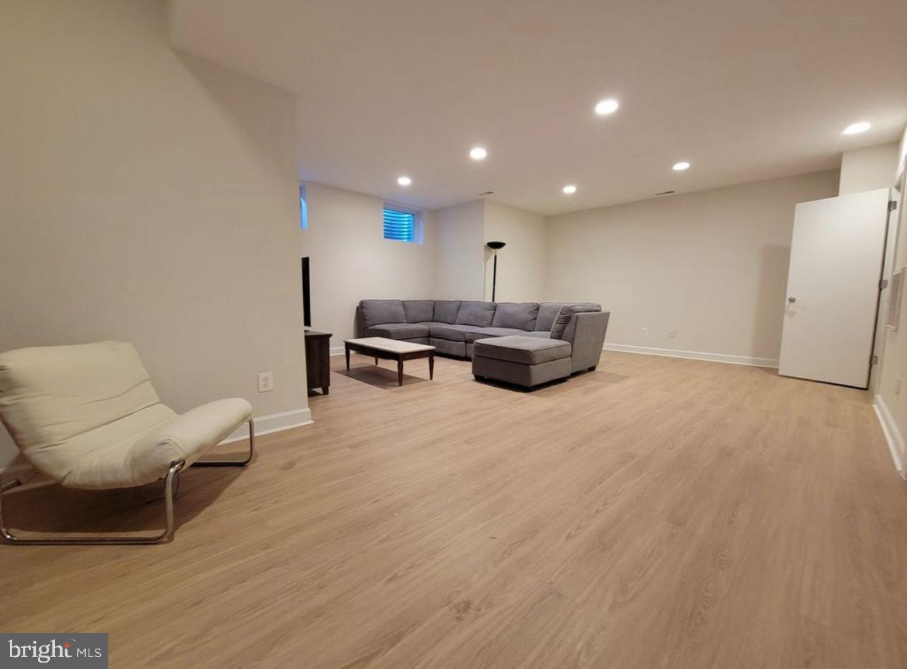 1418 44TH STREET NW B