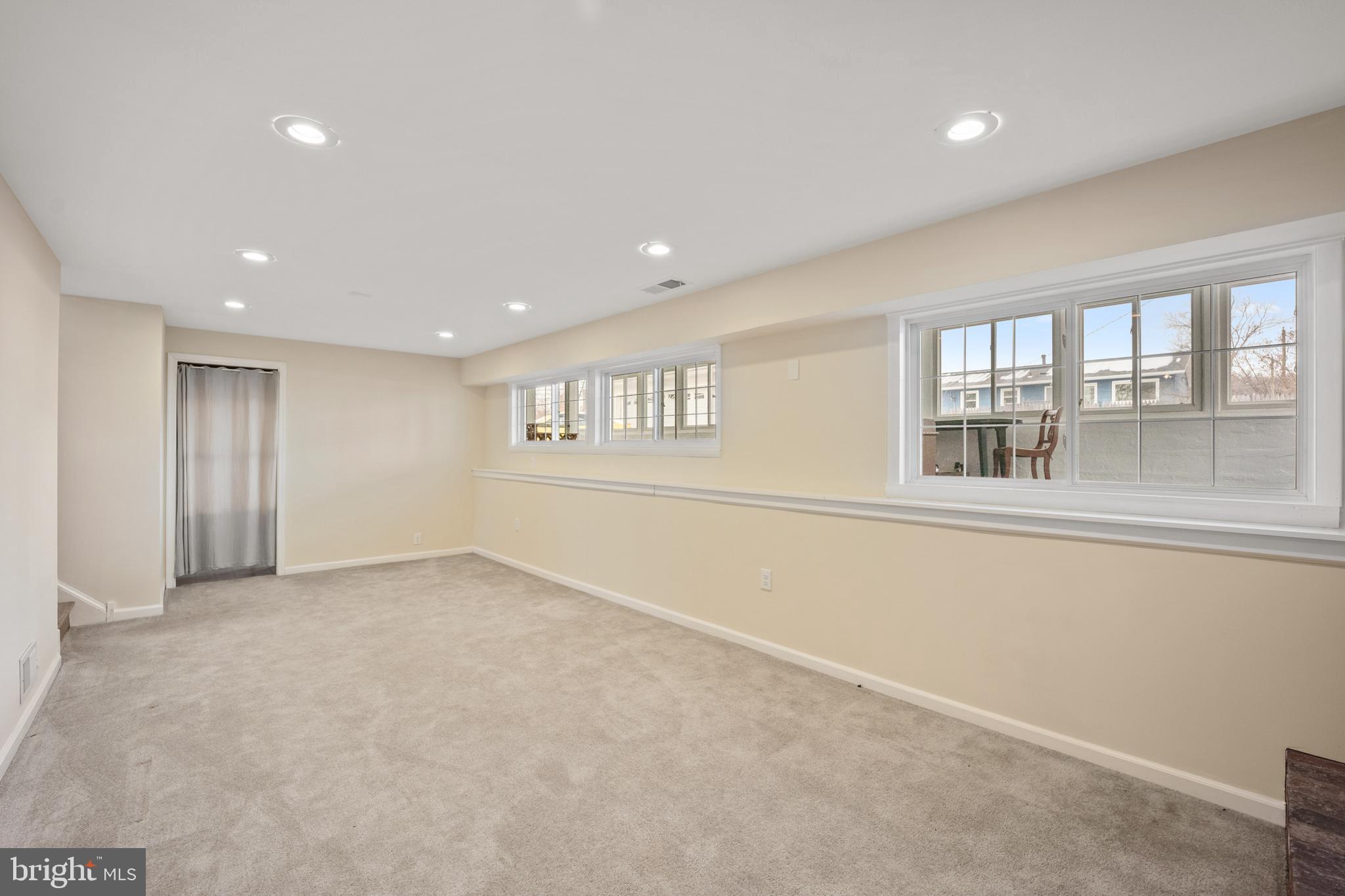 ROBSCOTT MANOR - Residential