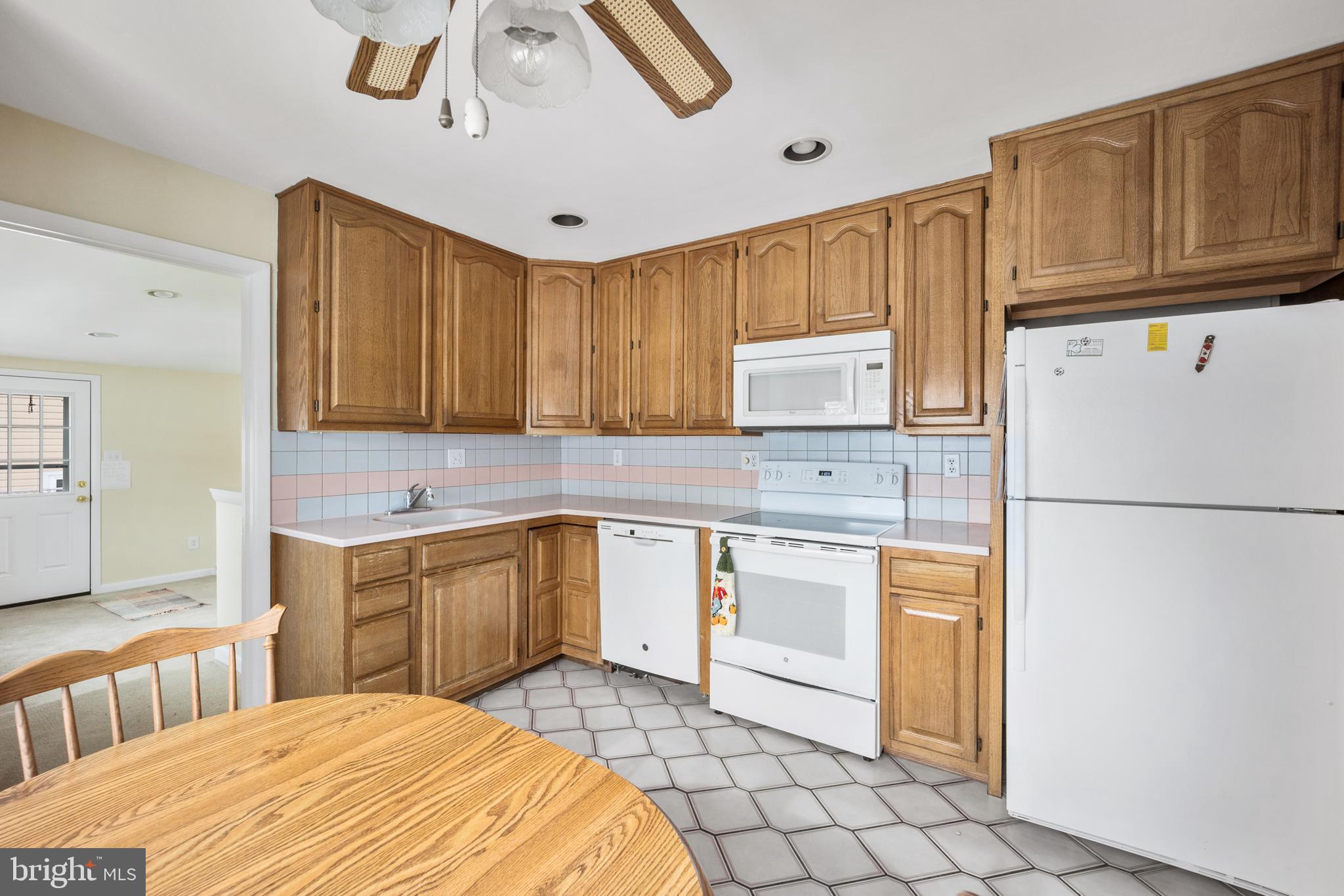 ROBSCOTT MANOR - Residential