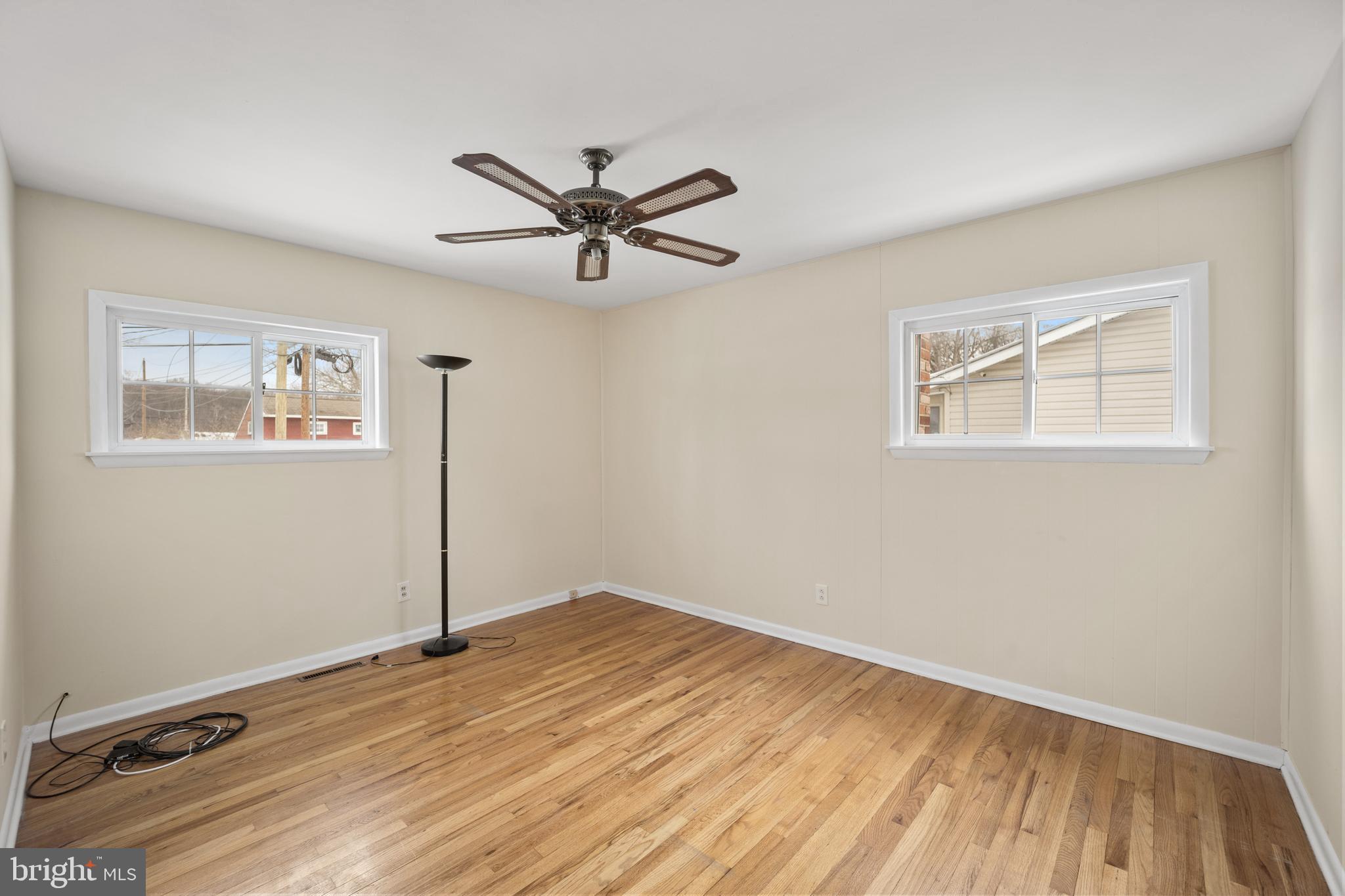 ROBSCOTT MANOR - Residential