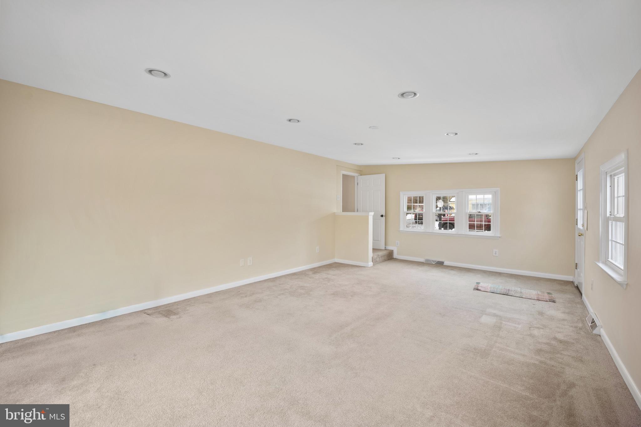 ROBSCOTT MANOR - Residential