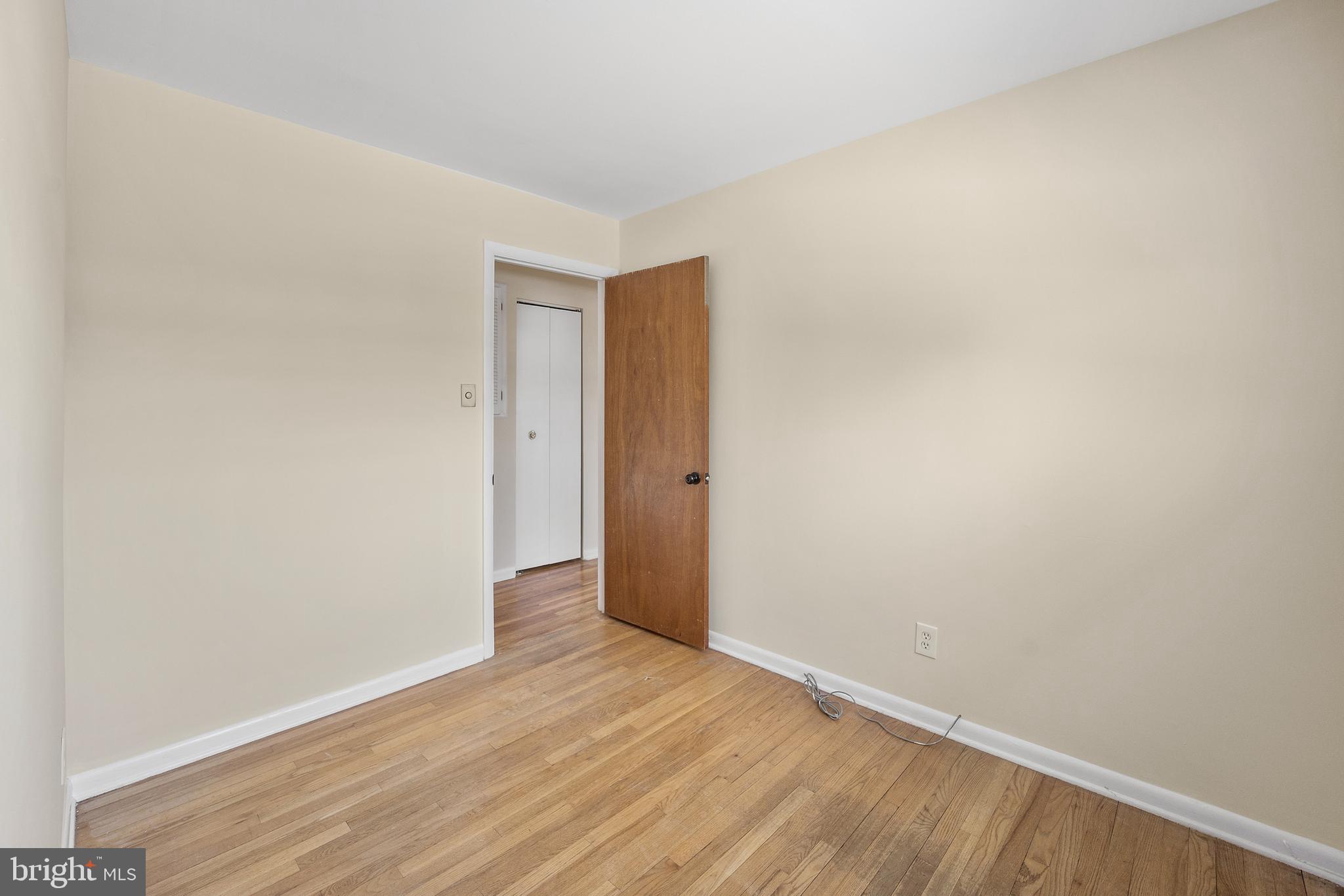 ROBSCOTT MANOR - Residential