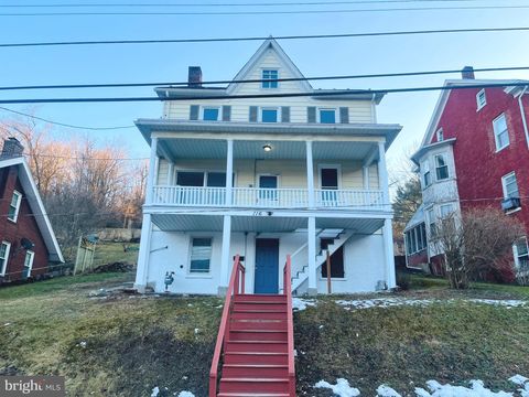 116 HANOVER STREET GLEN ROCK PA 17327
