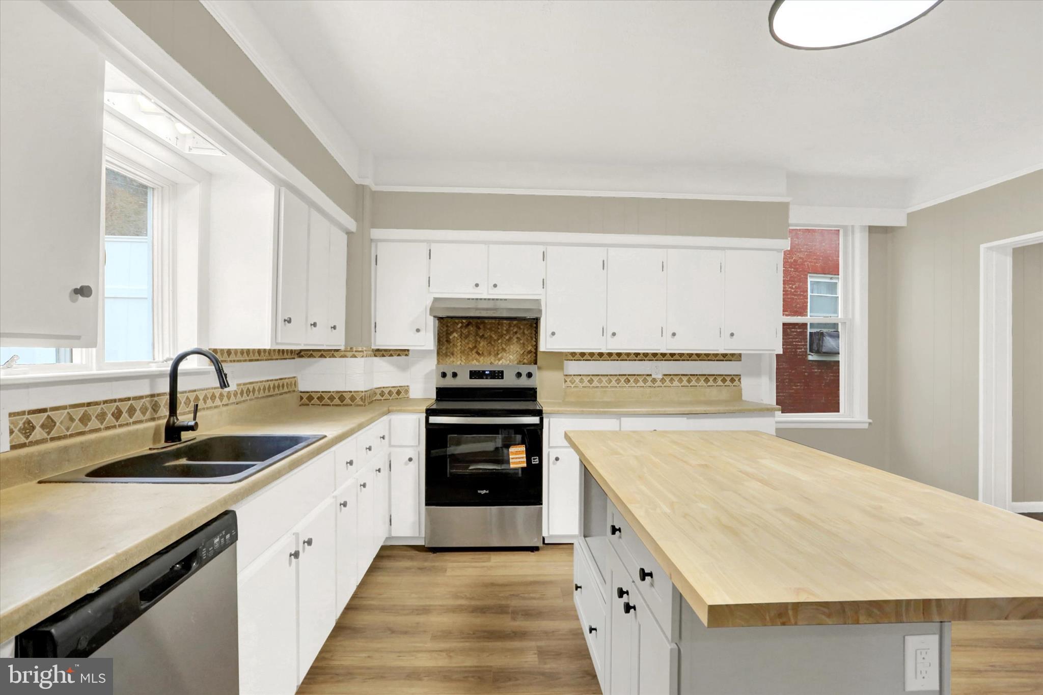 GLEN ROCK BORO - Residential