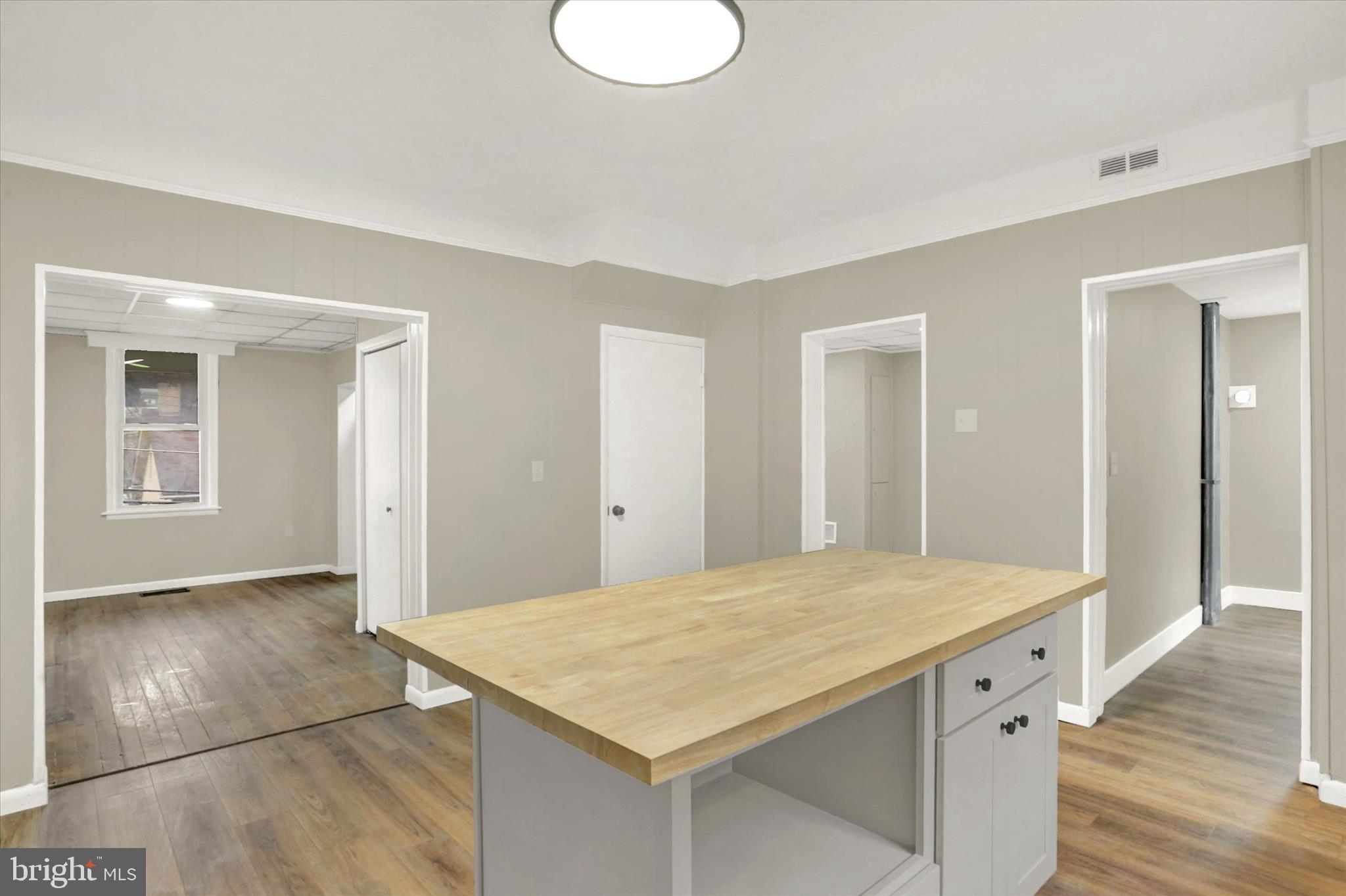 GLEN ROCK BORO - Residential