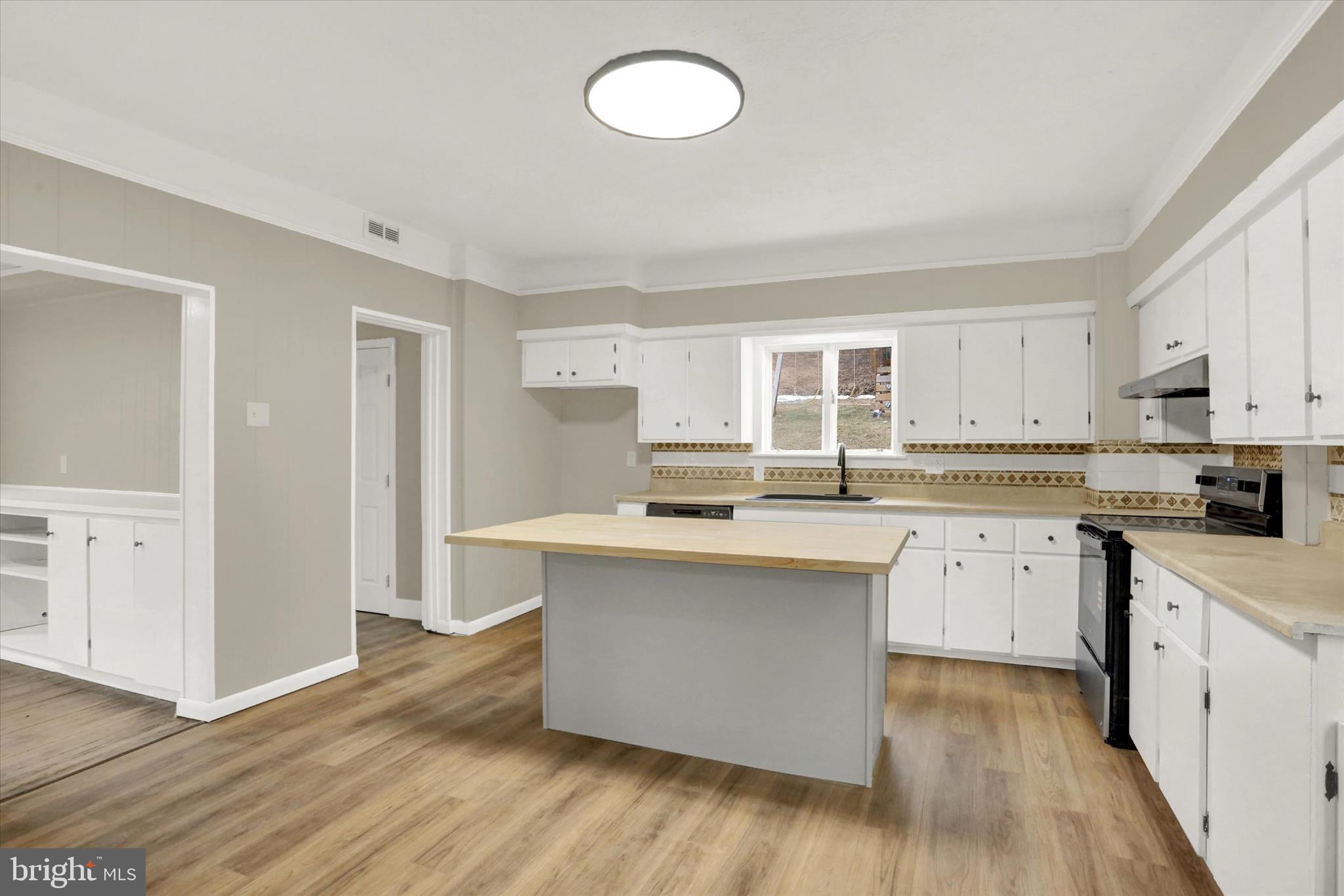 GLEN ROCK BORO - Residential