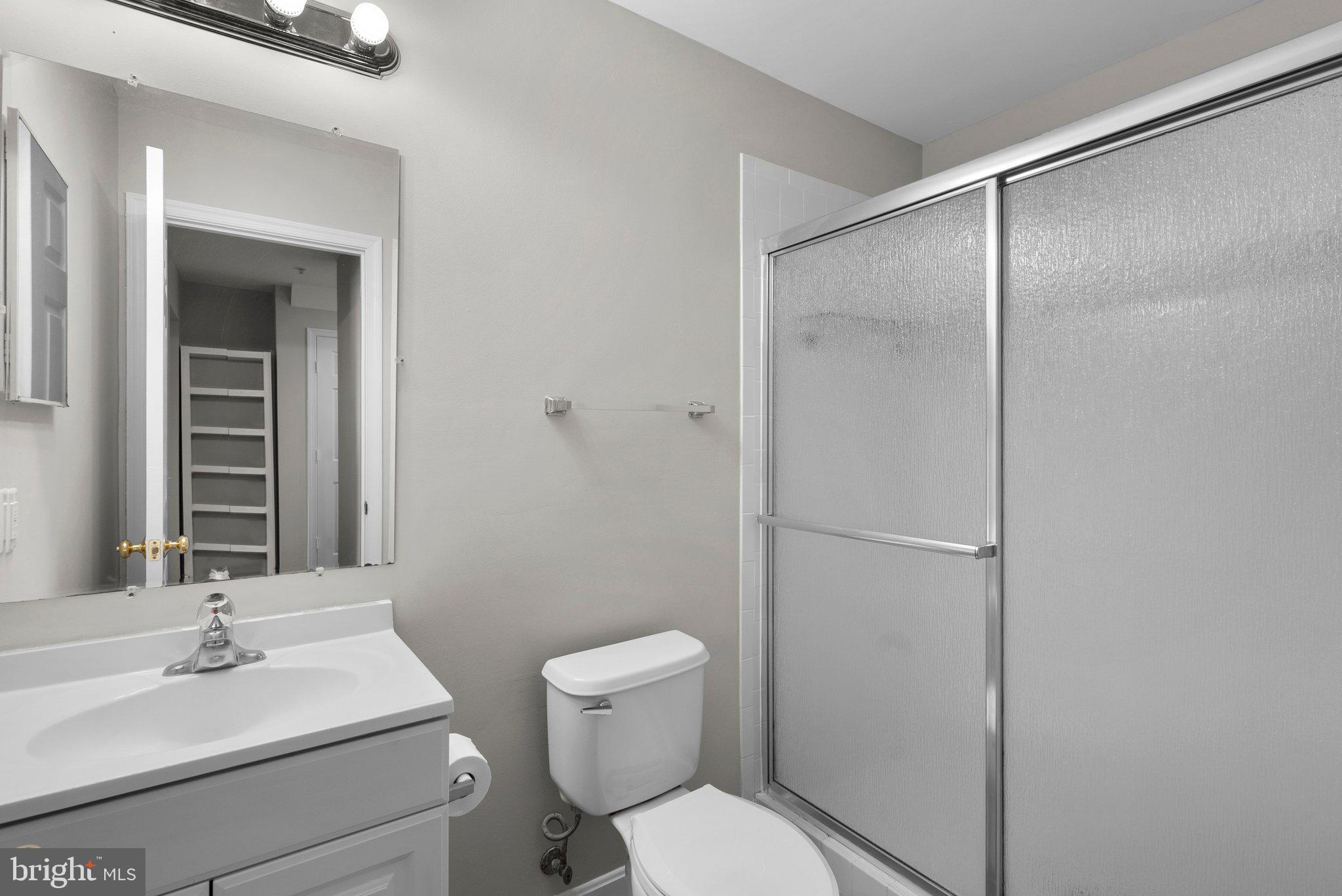 KINGSVIEW VILLAGE - Residential