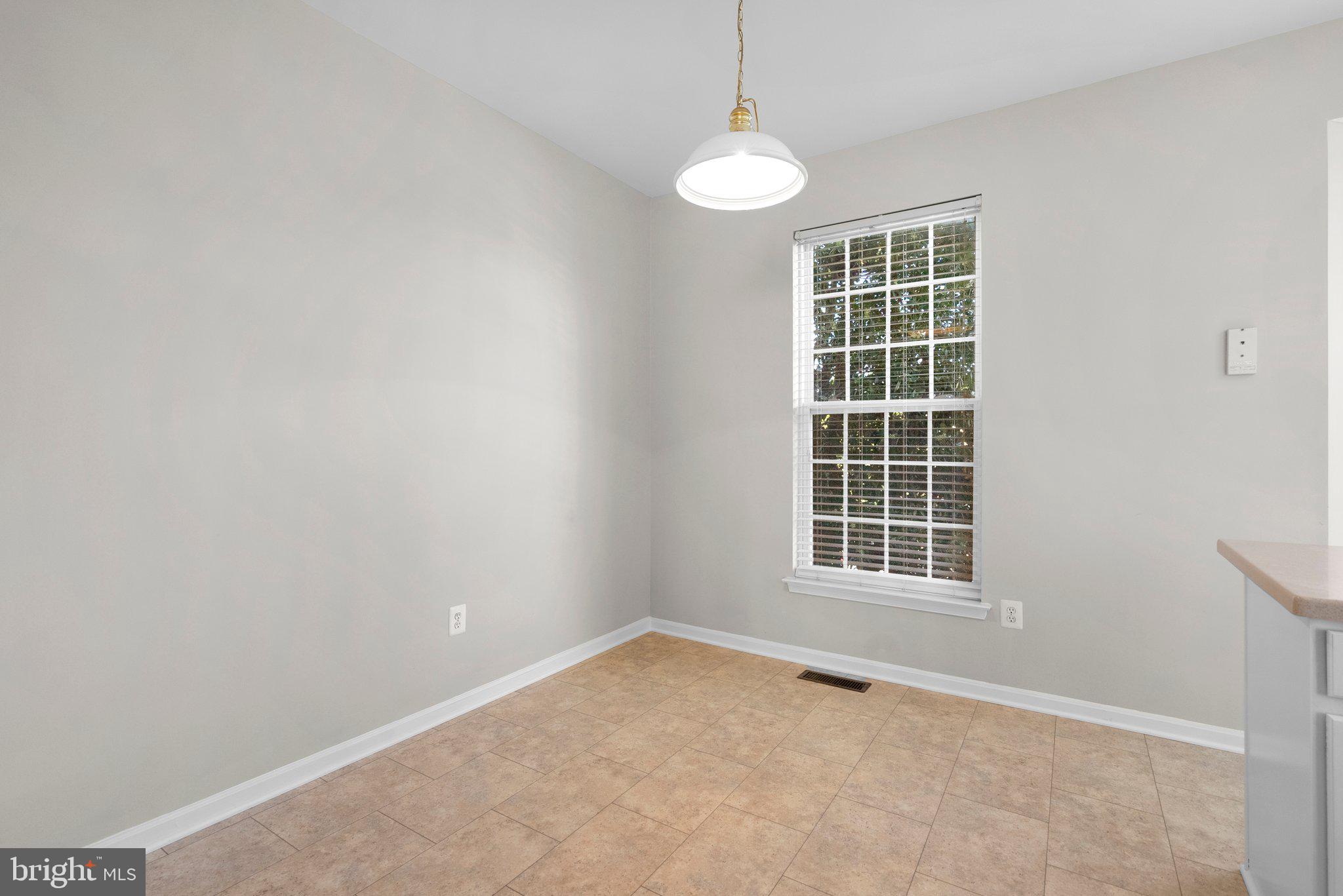 KINGSVIEW VILLAGE - Residential