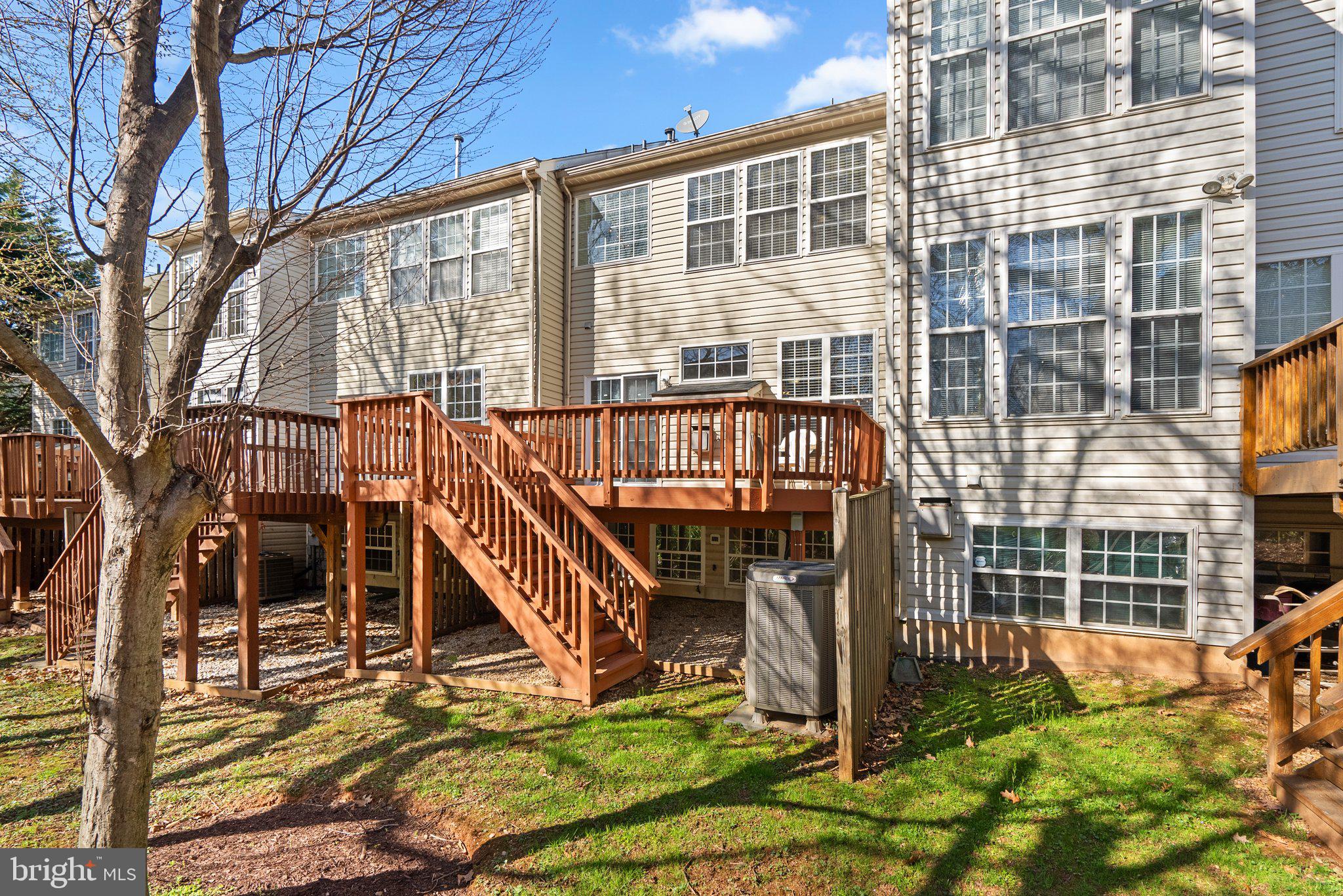 KINGSVIEW VILLAGE - Residential