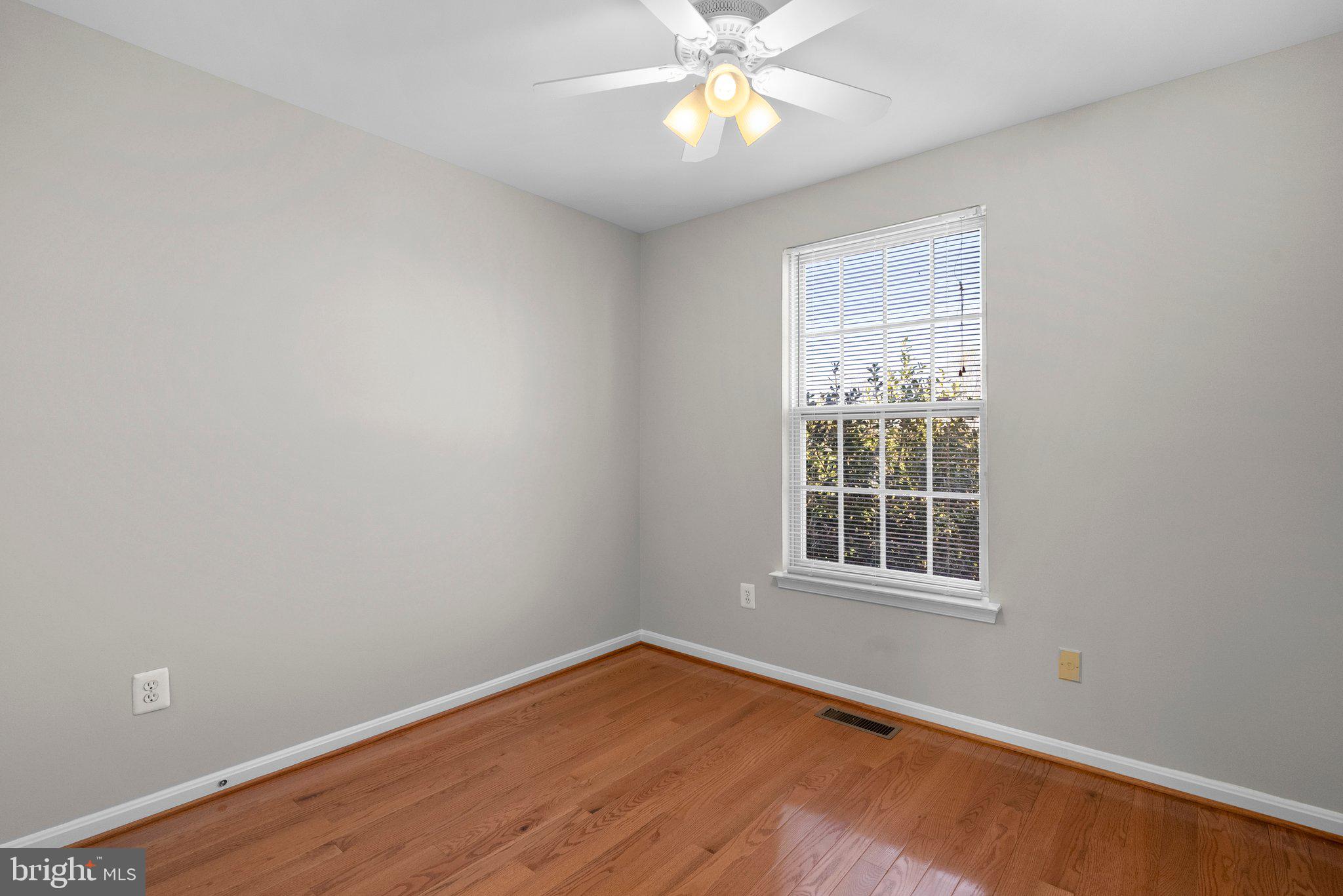 KINGSVIEW VILLAGE - Residential