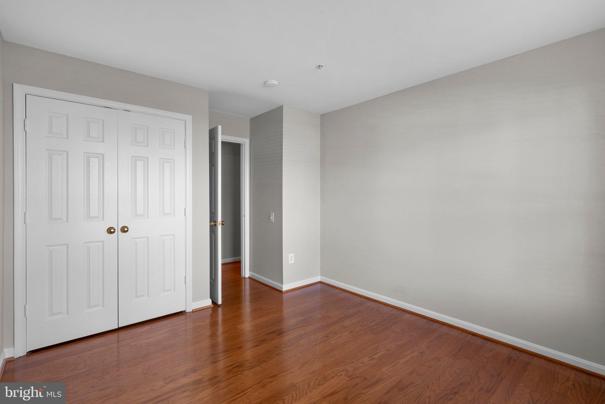 KINGSVIEW VILLAGE - Residential