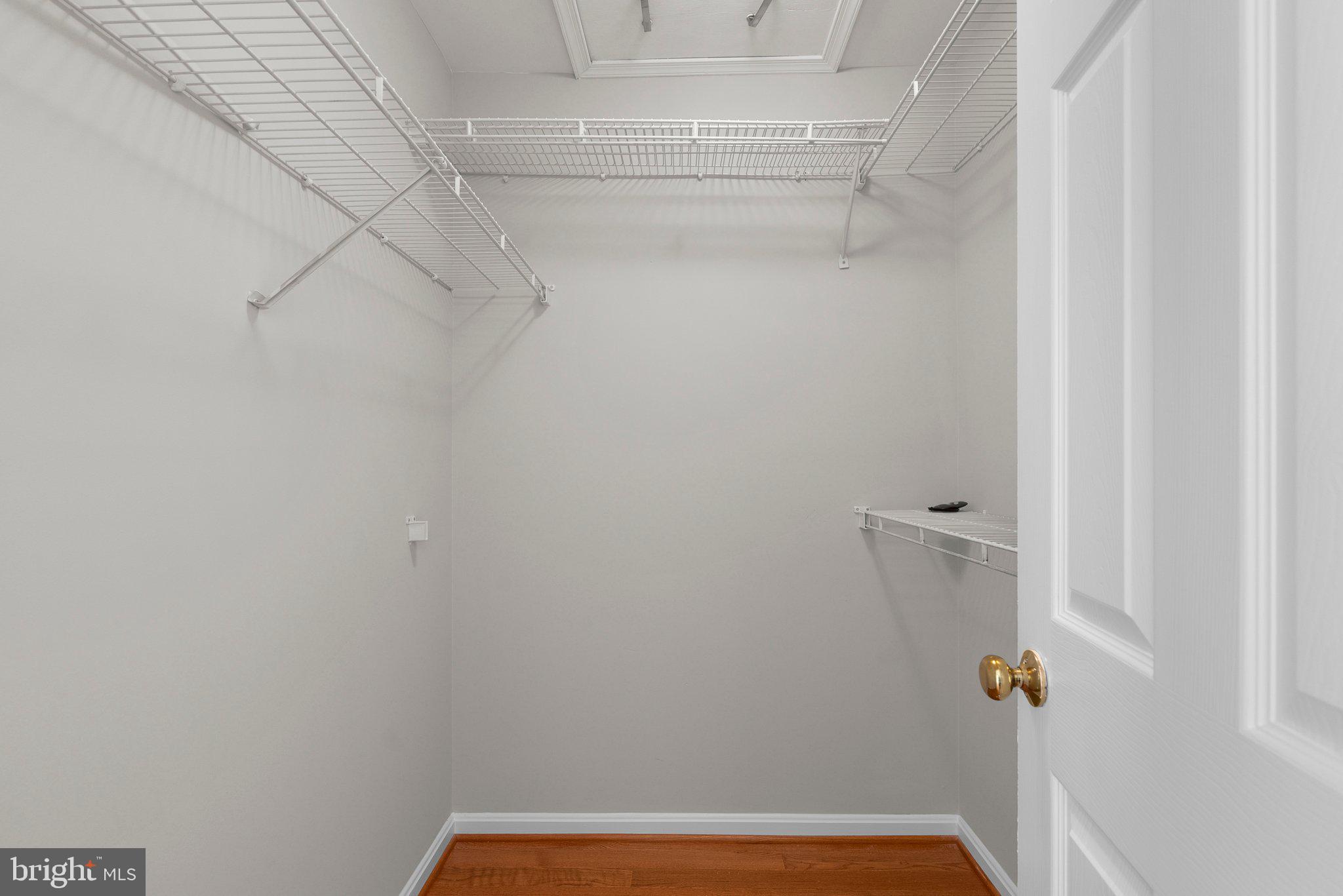 KINGSVIEW VILLAGE - Residential