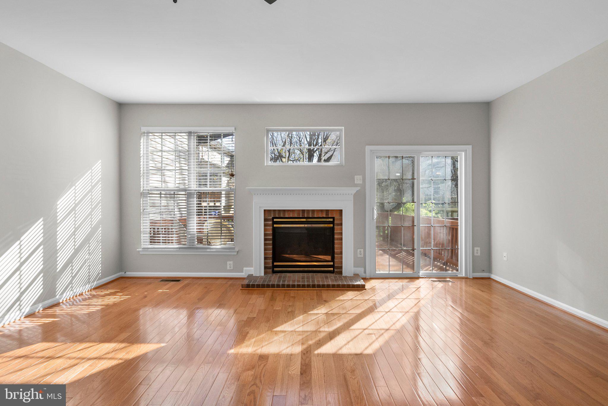 KINGSVIEW VILLAGE - Residential