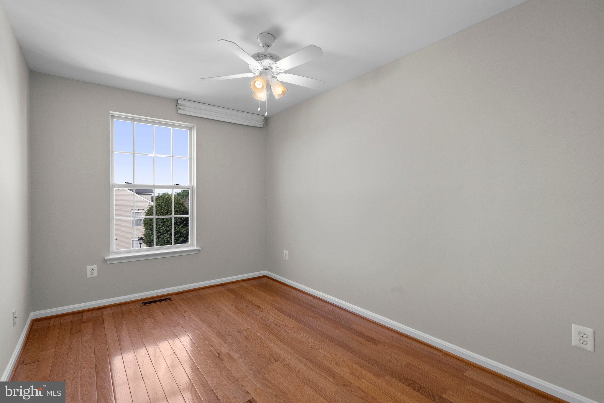 KINGSVIEW VILLAGE - Residential