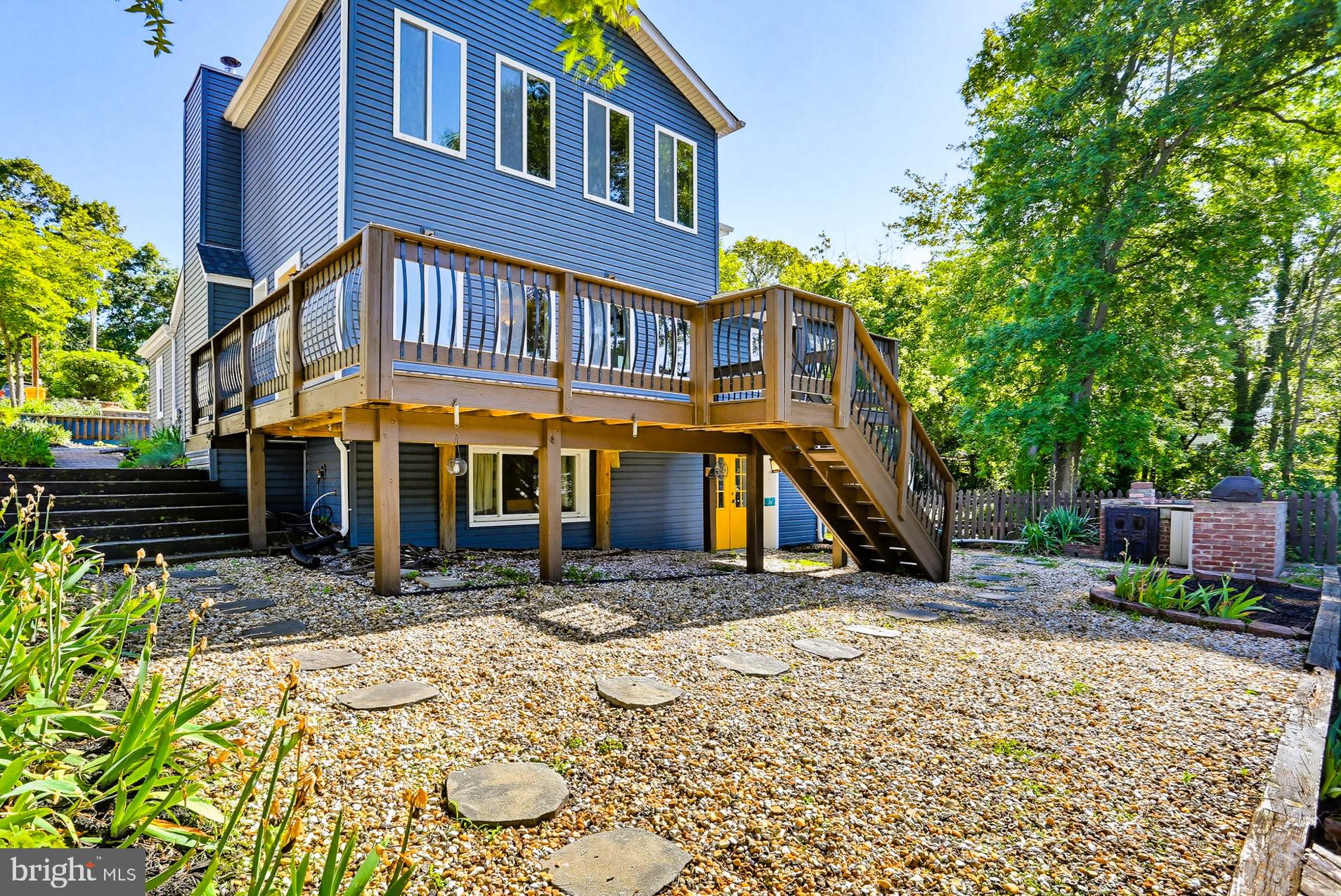 601 RIVERSIDE DRIVE