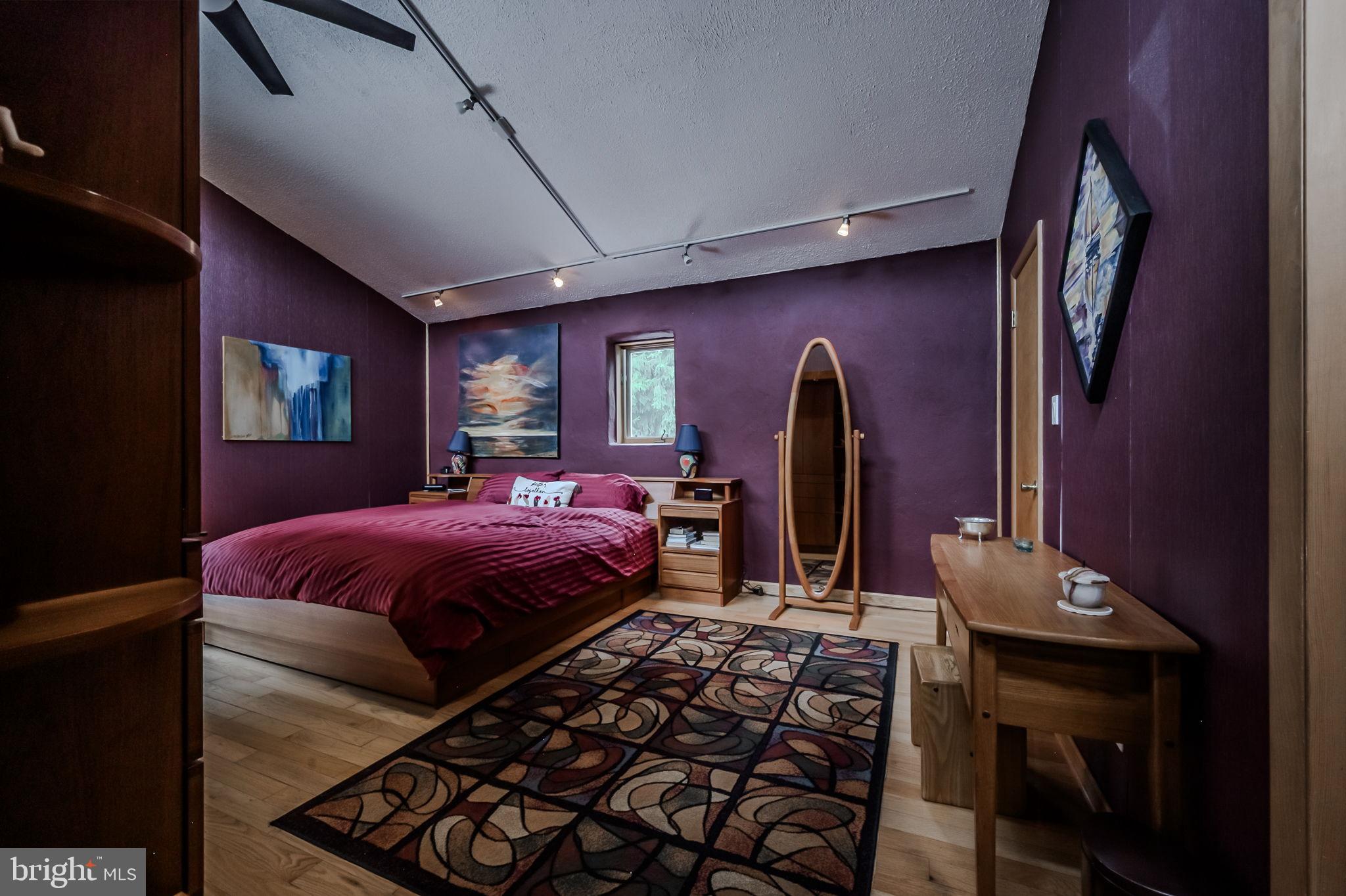 MORGAN HOLLOW - Residential