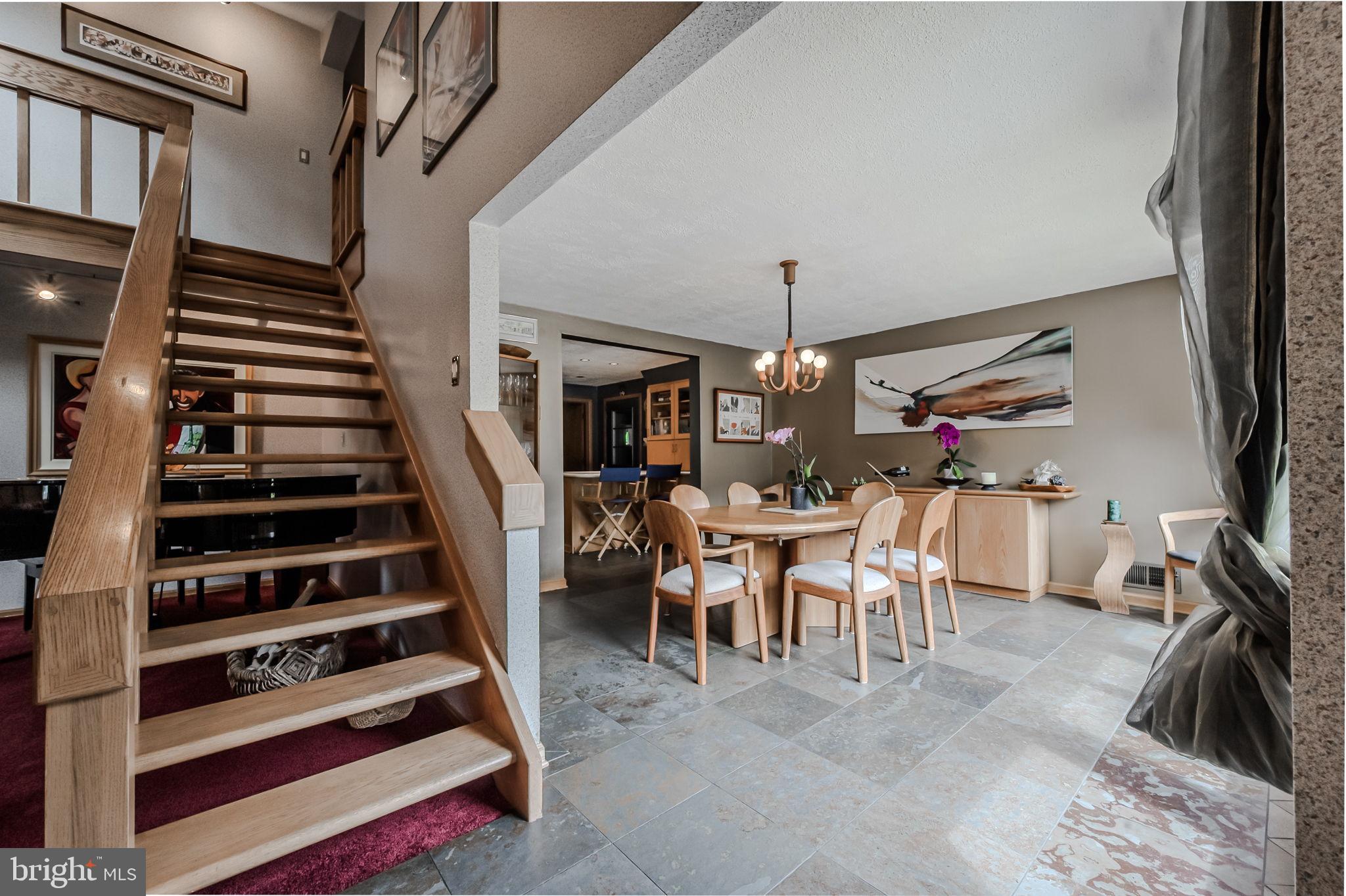 33 MORGAN HOLLOW WAY