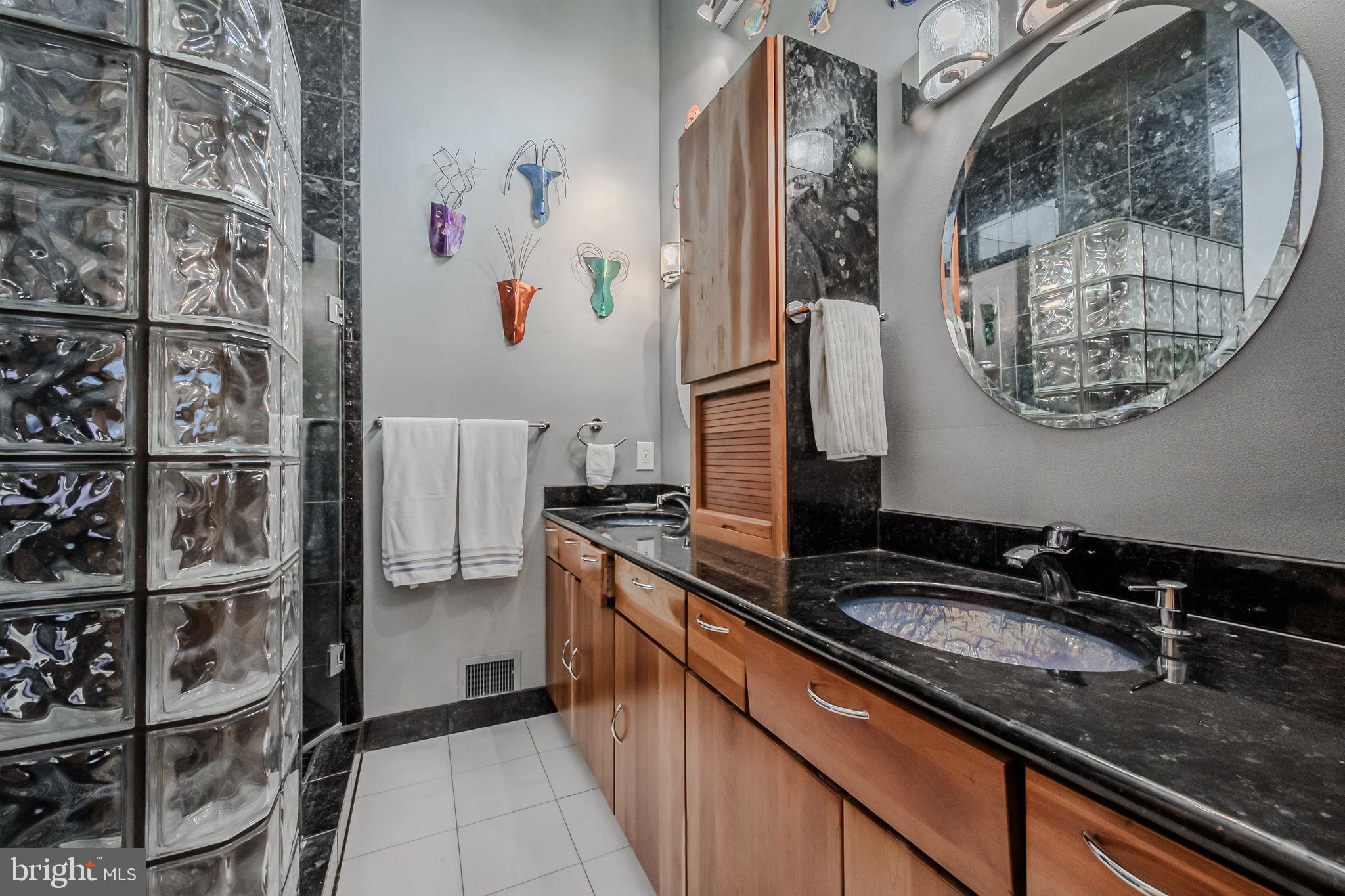 MORGAN HOLLOW - Residential