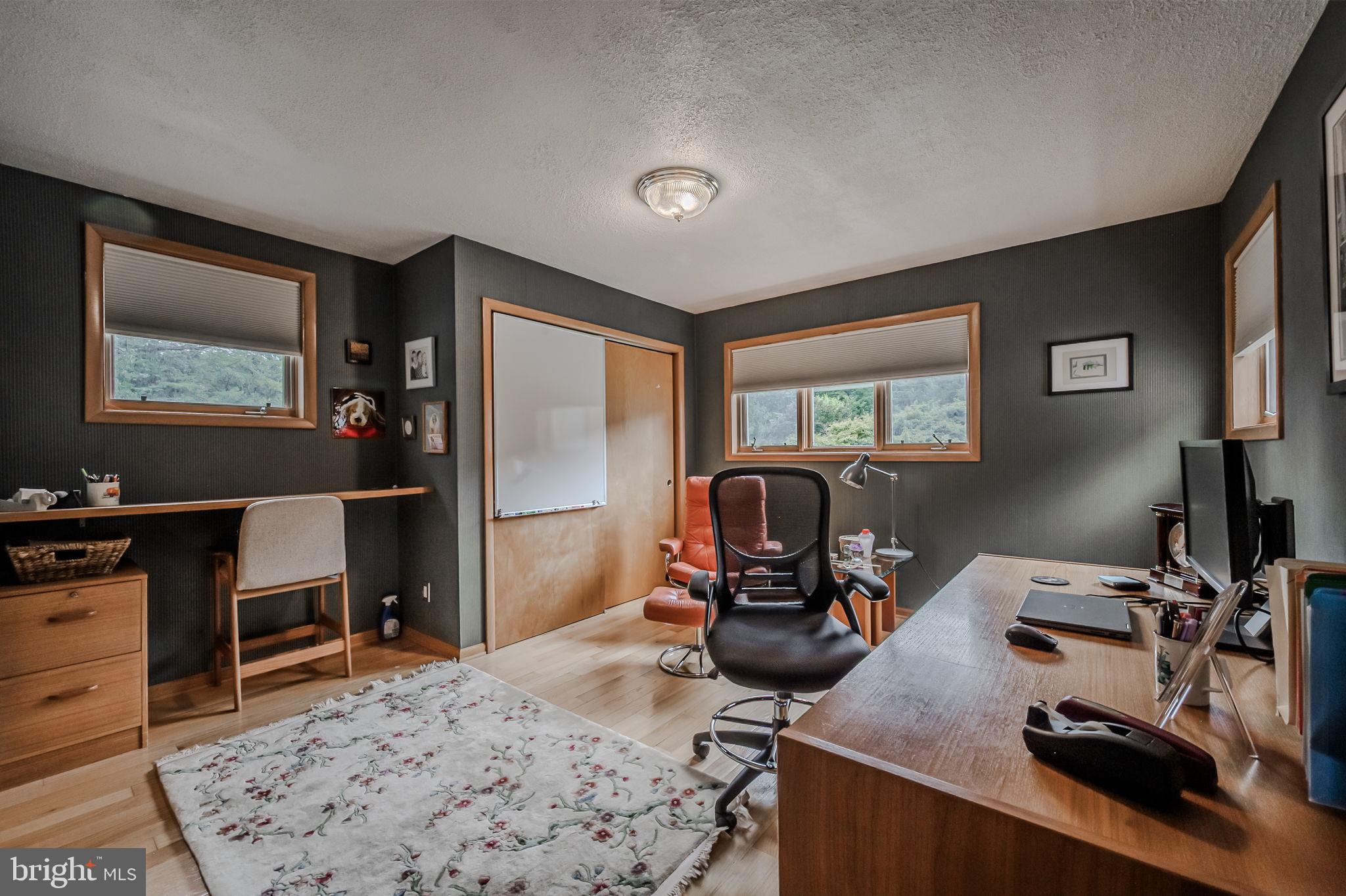 MORGAN HOLLOW - Residential