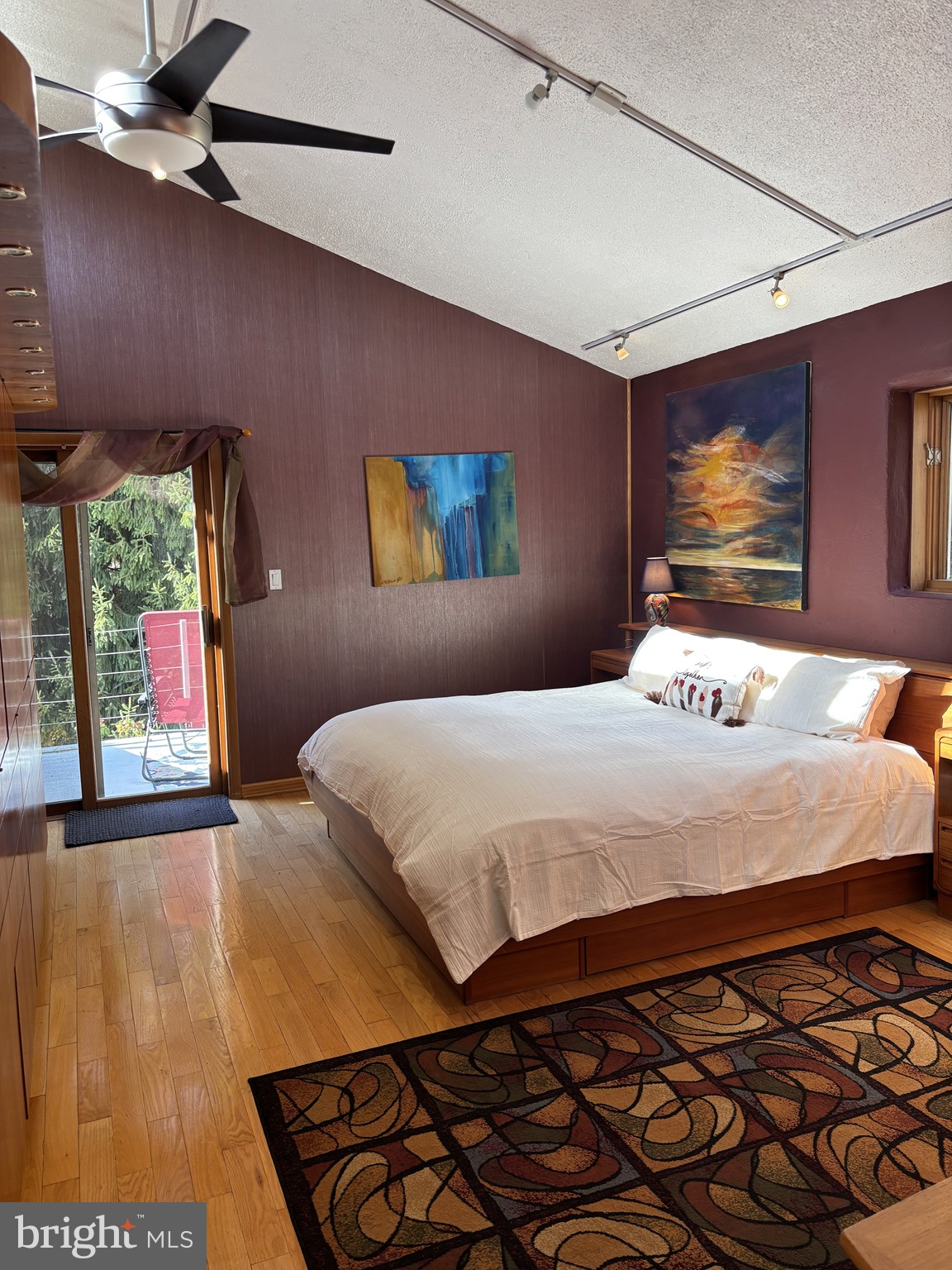 MORGAN HOLLOW - Residential