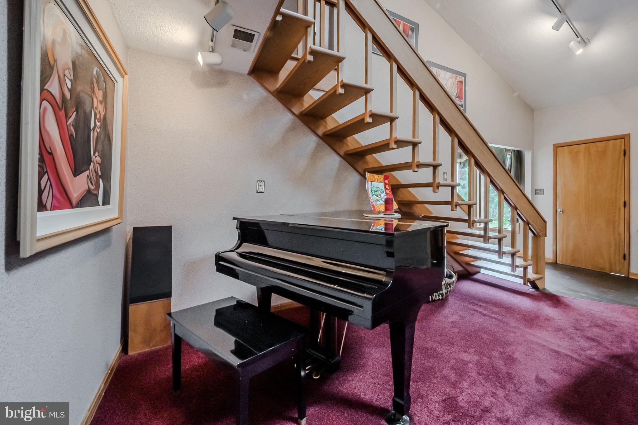 MORGAN HOLLOW - Residential