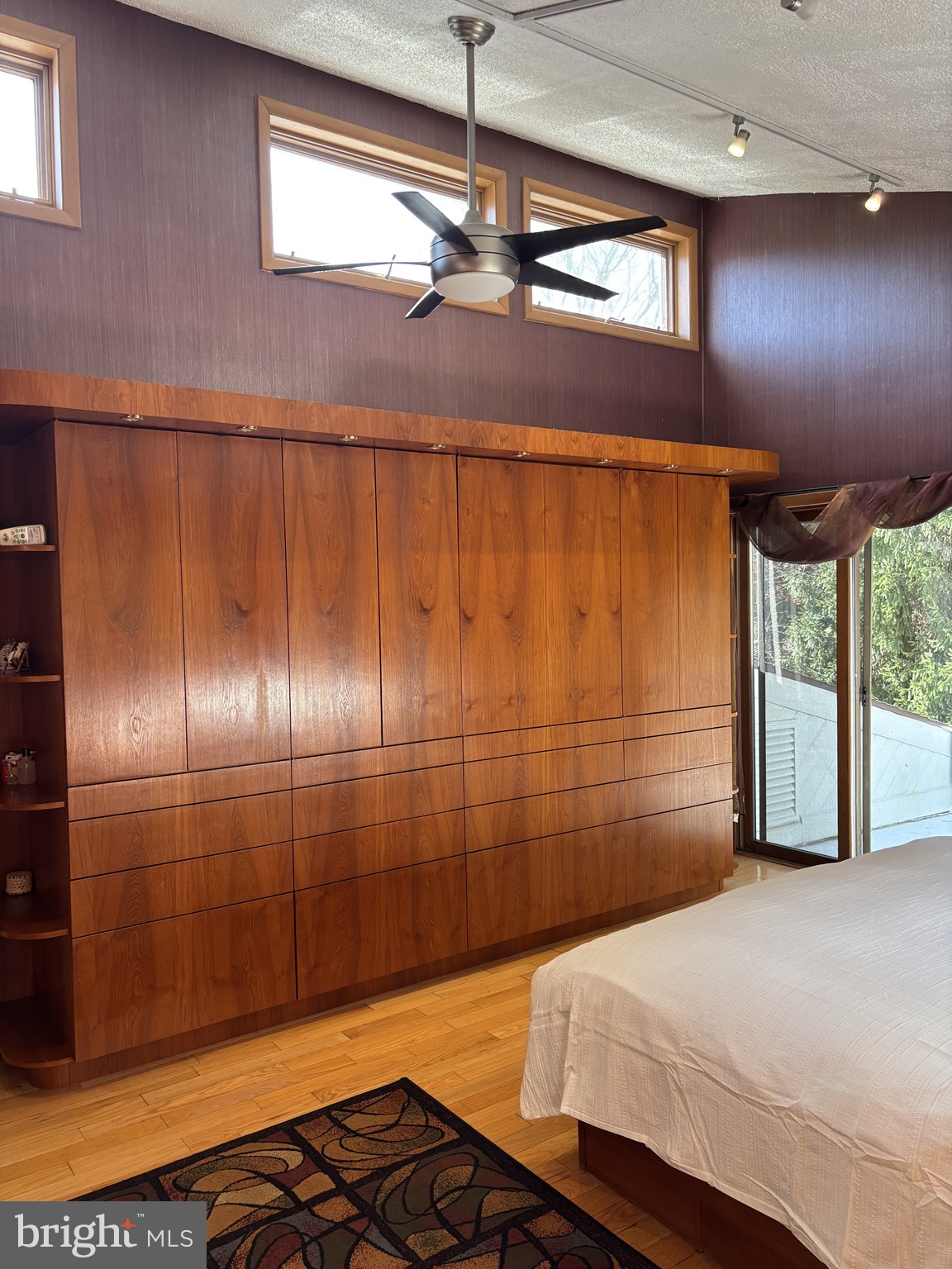 MORGAN HOLLOW - Residential