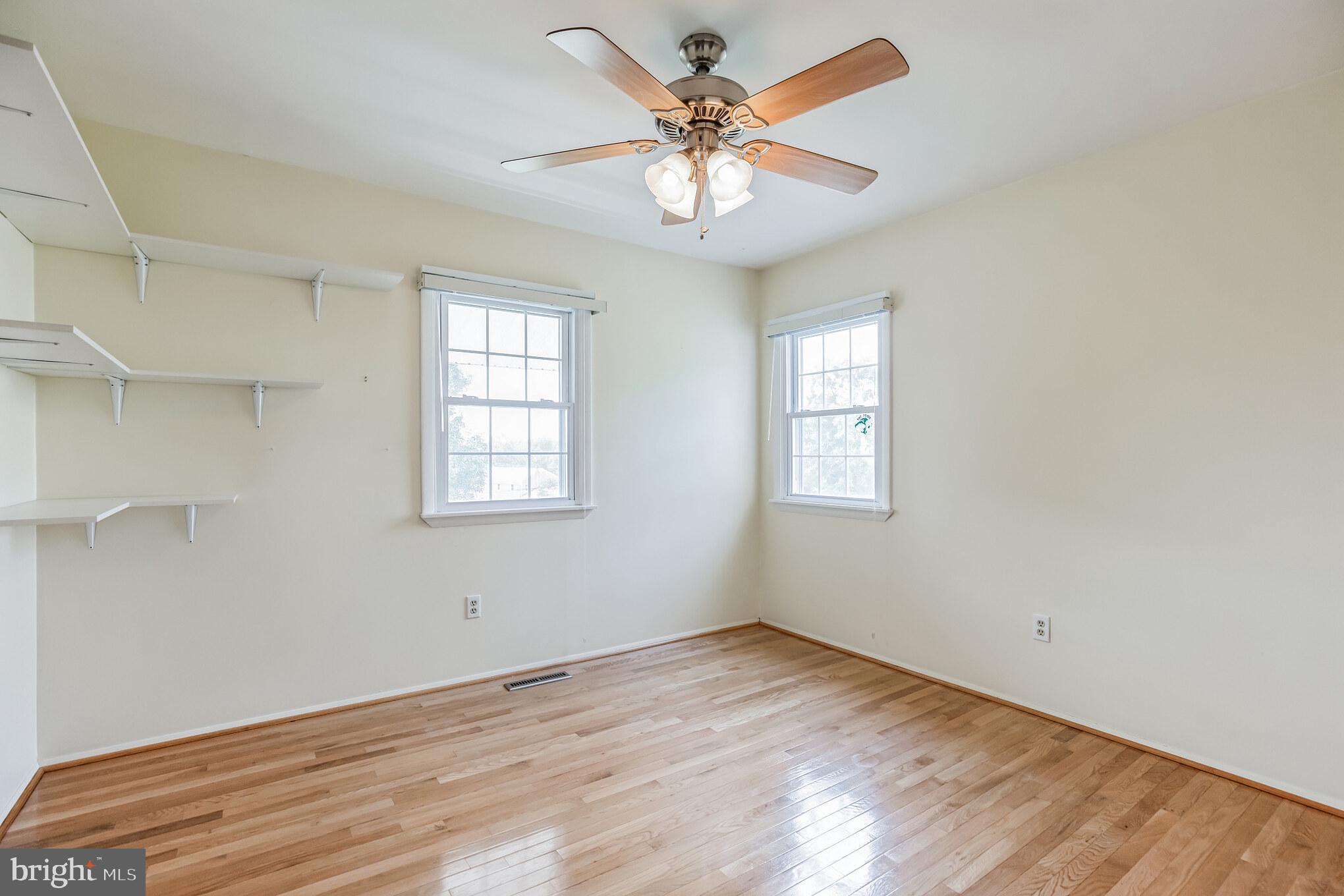 BRETON BAY ESTATES - Residential