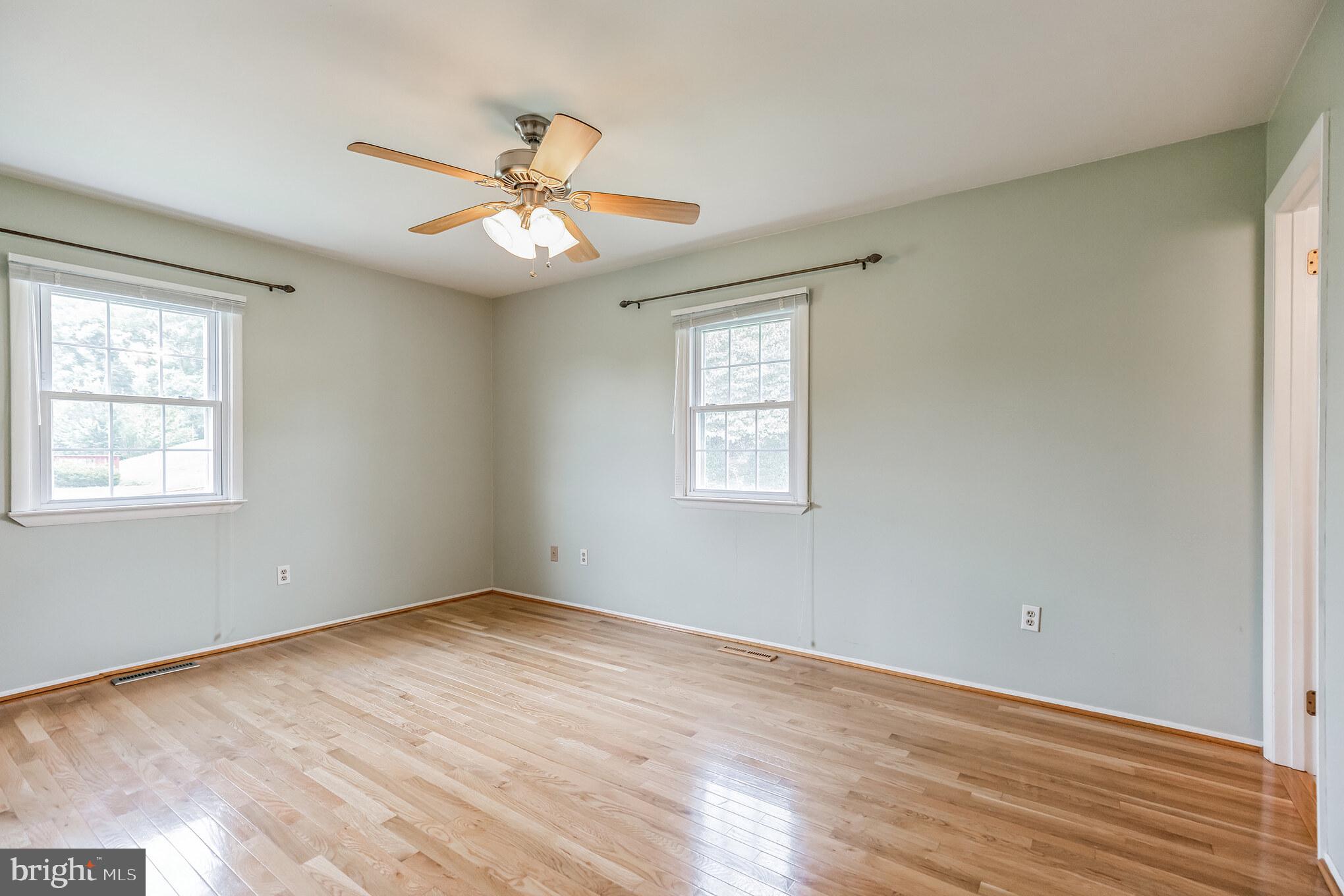 BRETON BAY ESTATES - Residential