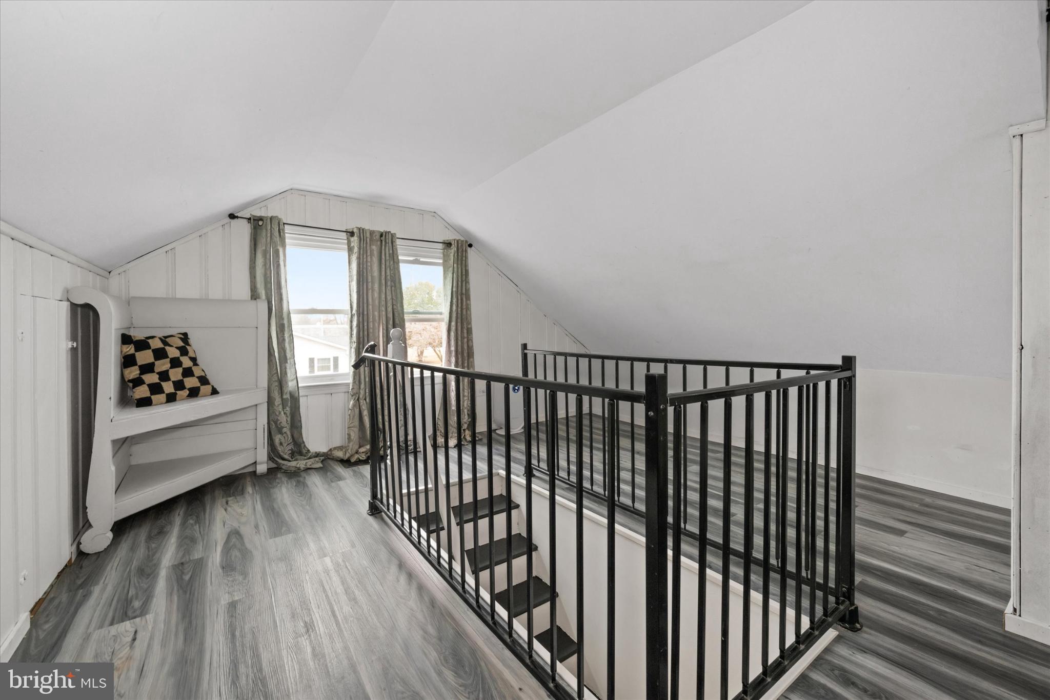 MIDVALE - Residential