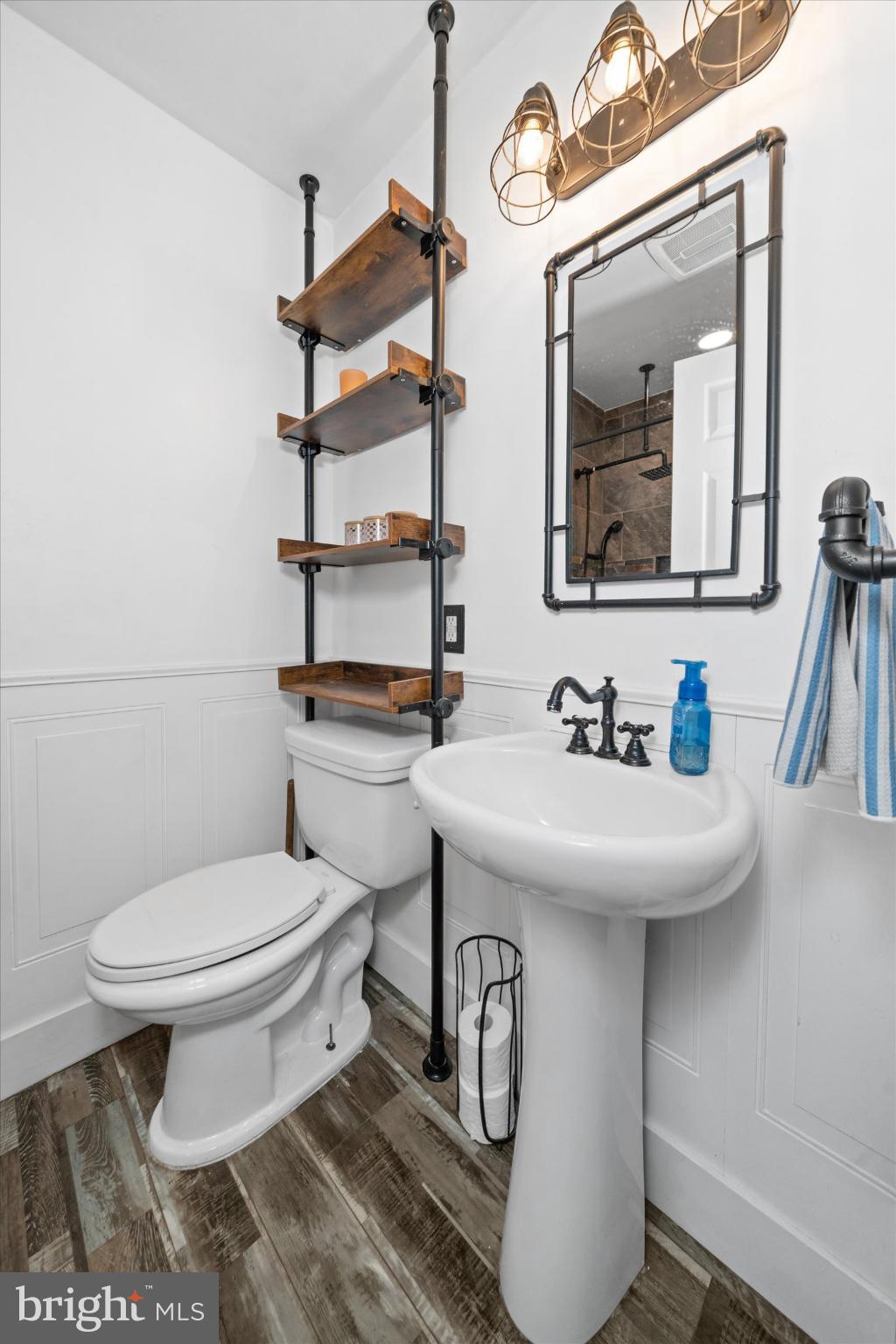 MIDVALE - Residential