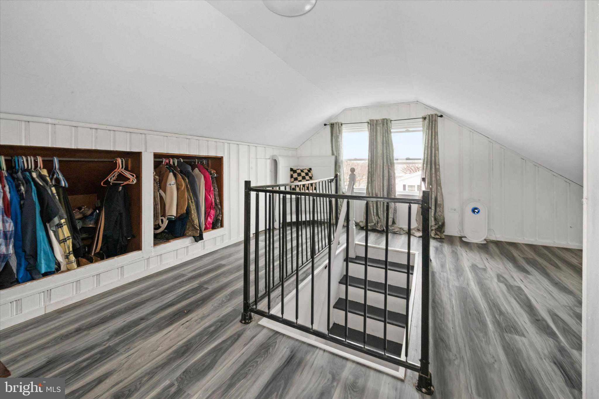 MIDVALE - Residential